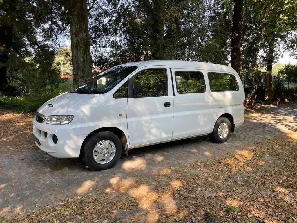 Hyundai H-1 6 Lugares 2