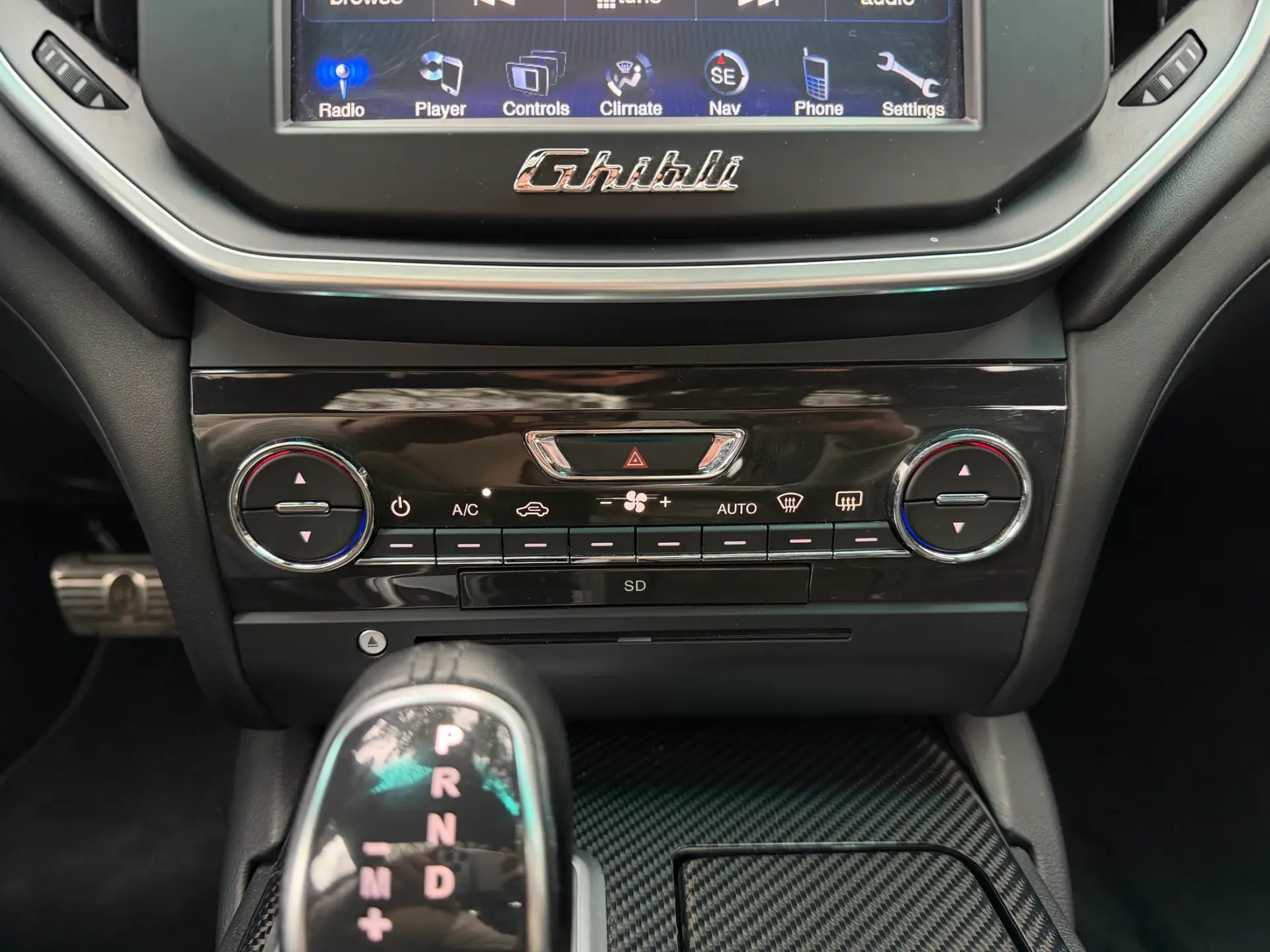 Maserati Ghibli 3.0 V6 GranLusso 25