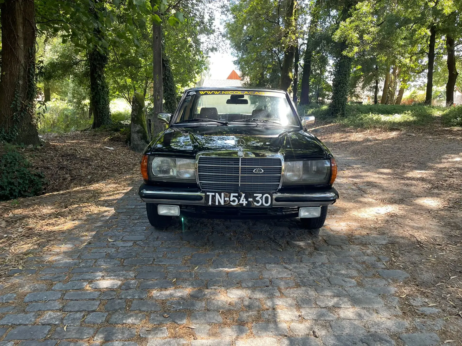Mercedes-Benz 240 3