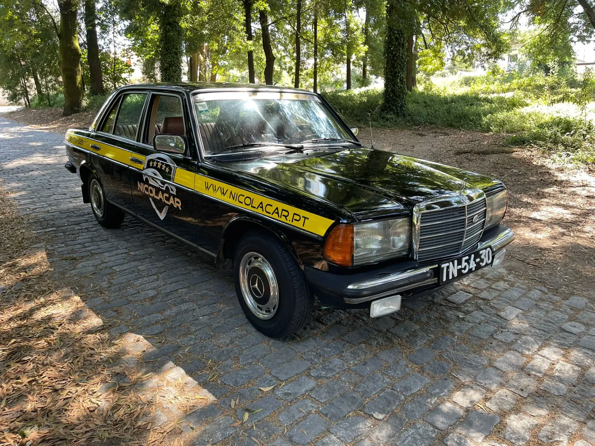 Mercedes-Benz 240 20