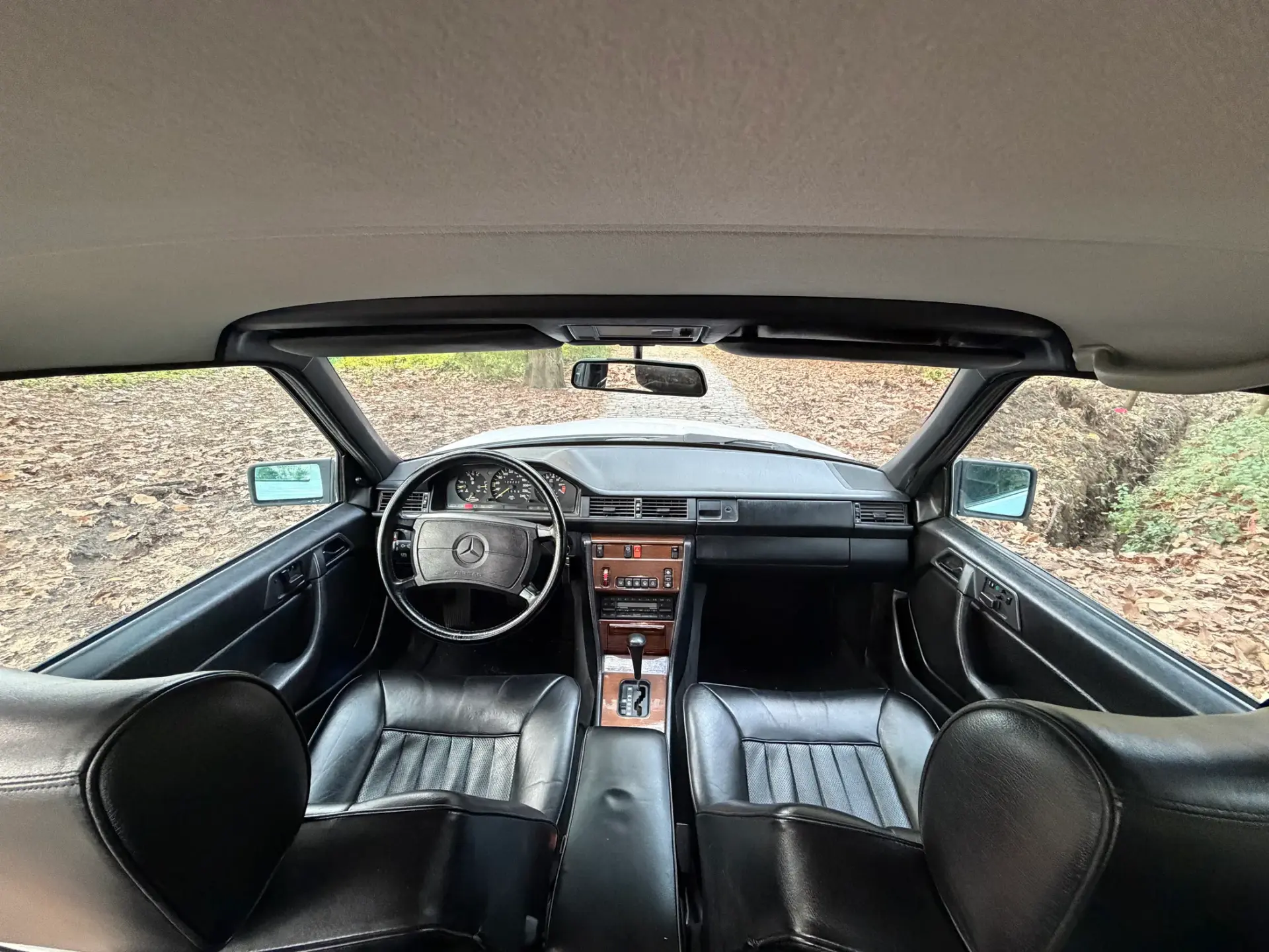 Mercedes-Benz 260 260 E 11