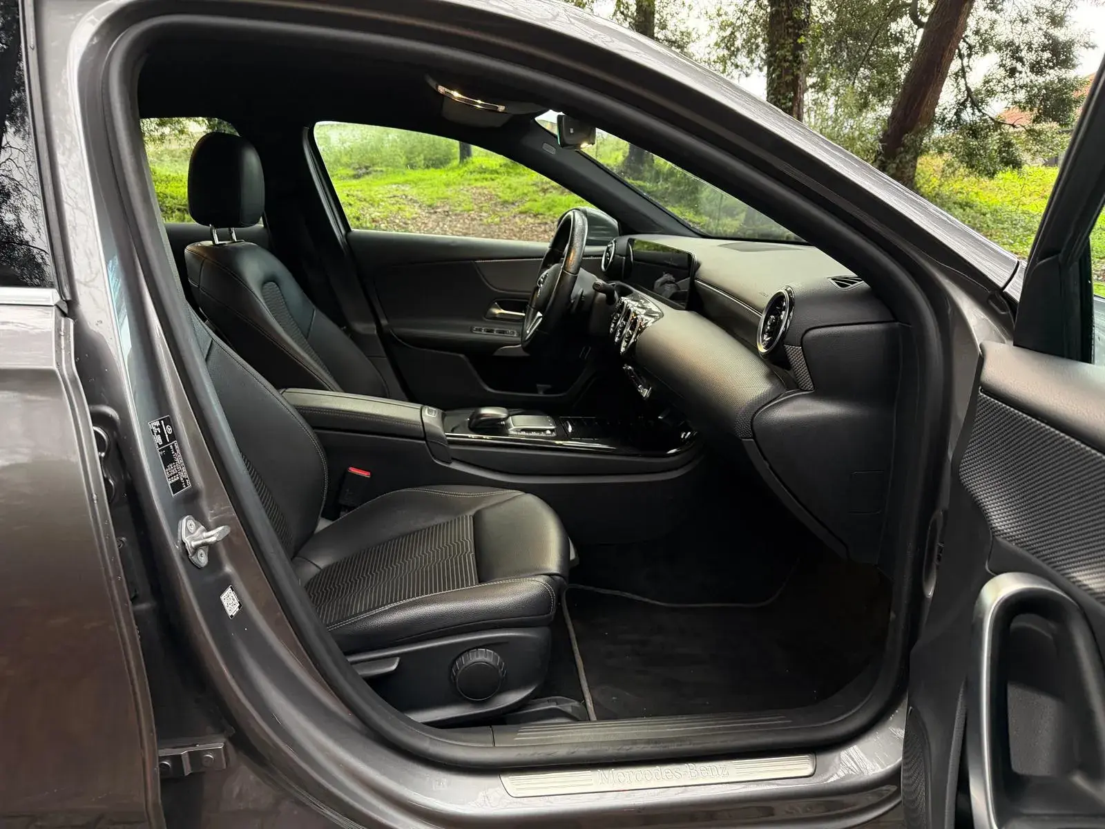 Mercedes-Benz A 180 Limousine d Business Solutions Aut. 30