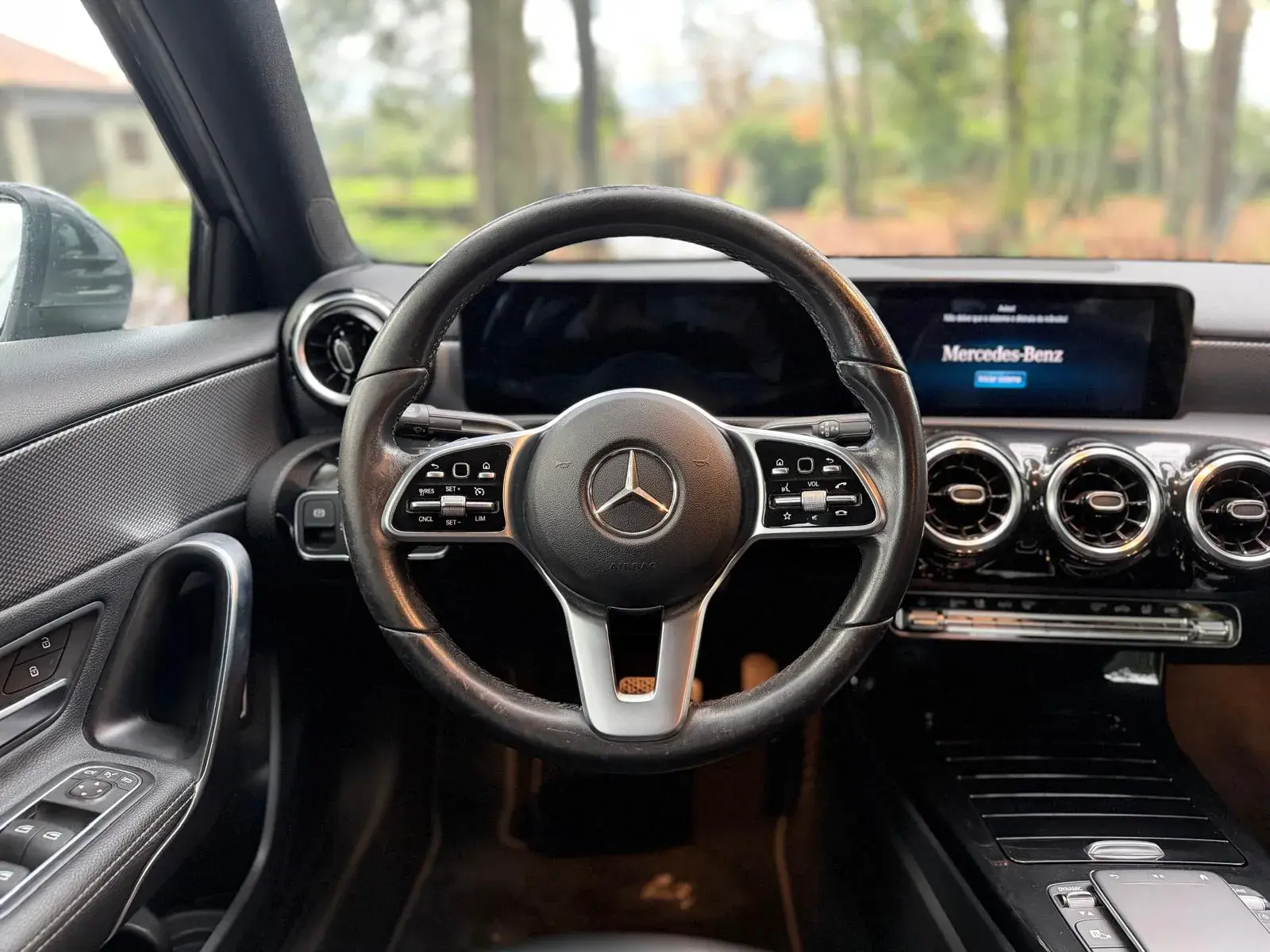 Mercedes-Benz A 180 Limousine d Business Solutions Aut. 13