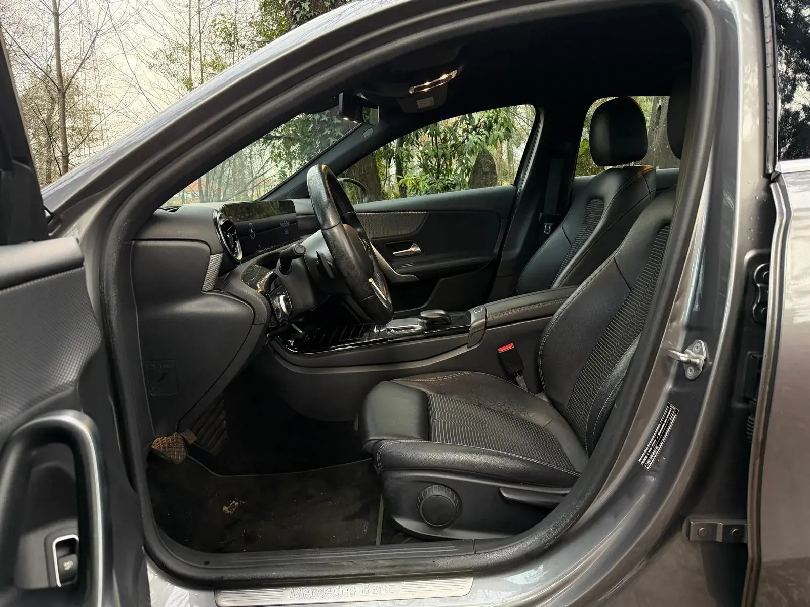 Mercedes-Benz A 180 Limousine d Business Solutions Aut. 27