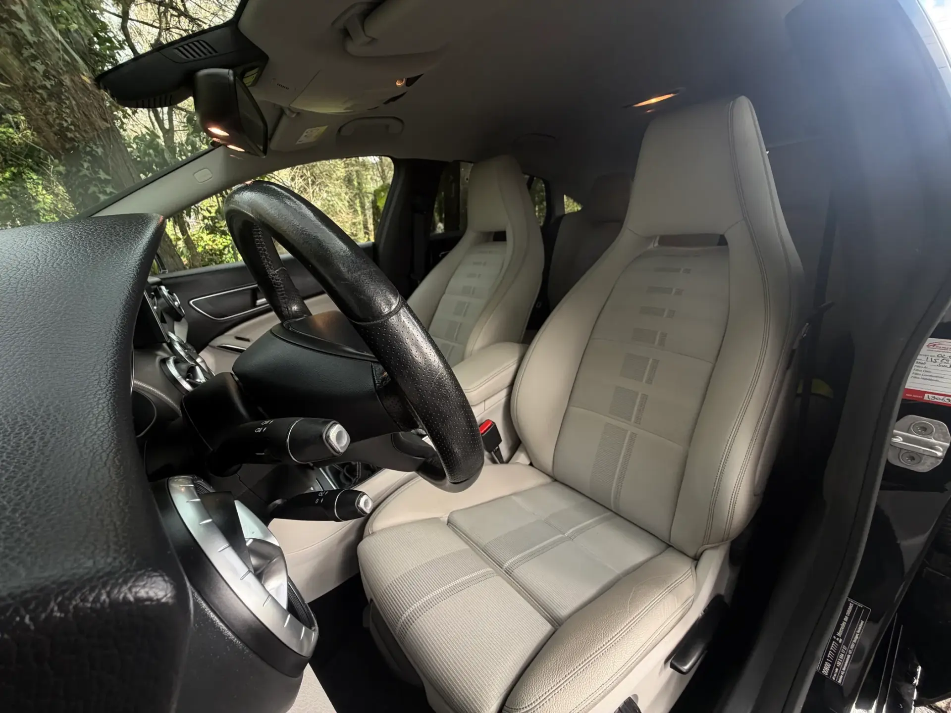 Mercedes-Benz CLA 180 d Shooting Brake Urban 10