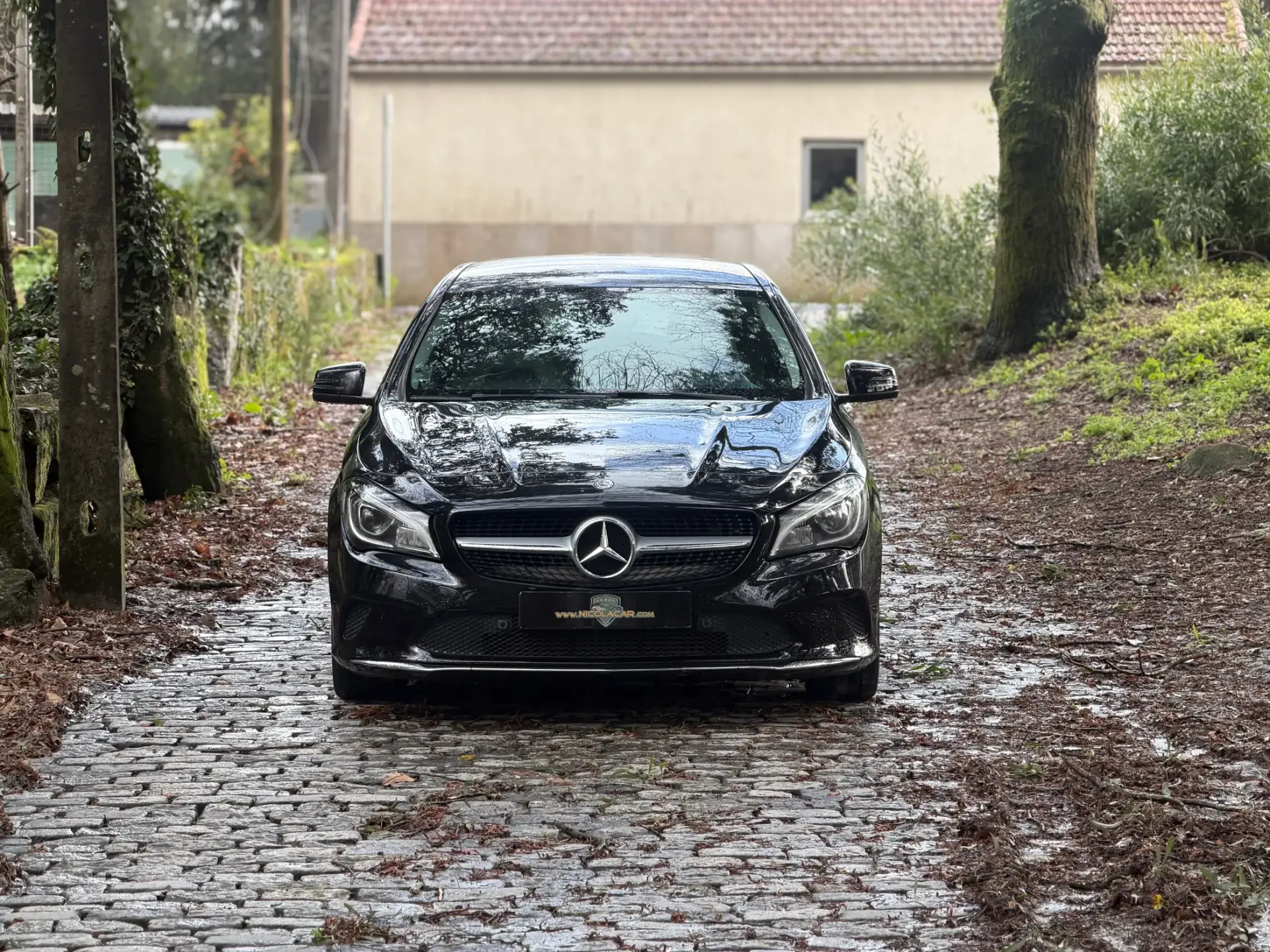 Mercedes-Benz CLA 180 d Shooting Brake Urban 37