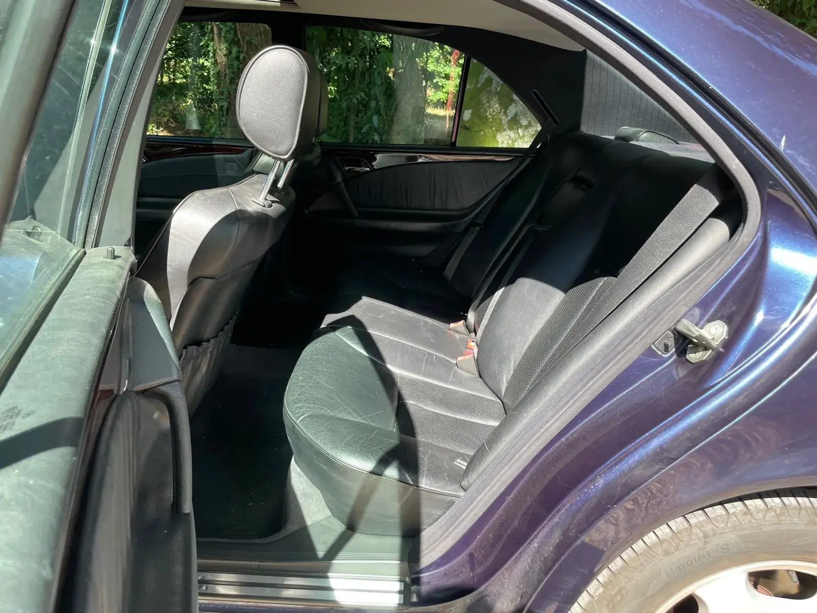 Mercedes-Benz E 300 TD Classic 25
