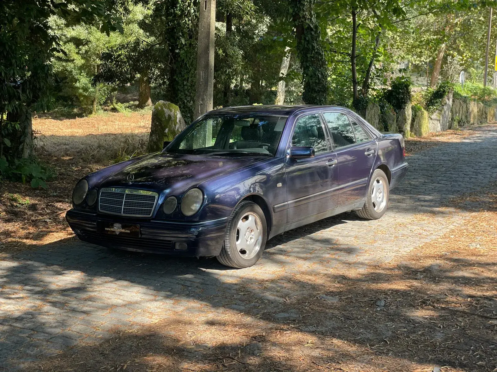 Mercedes-Benz E 300 TD Classic 37