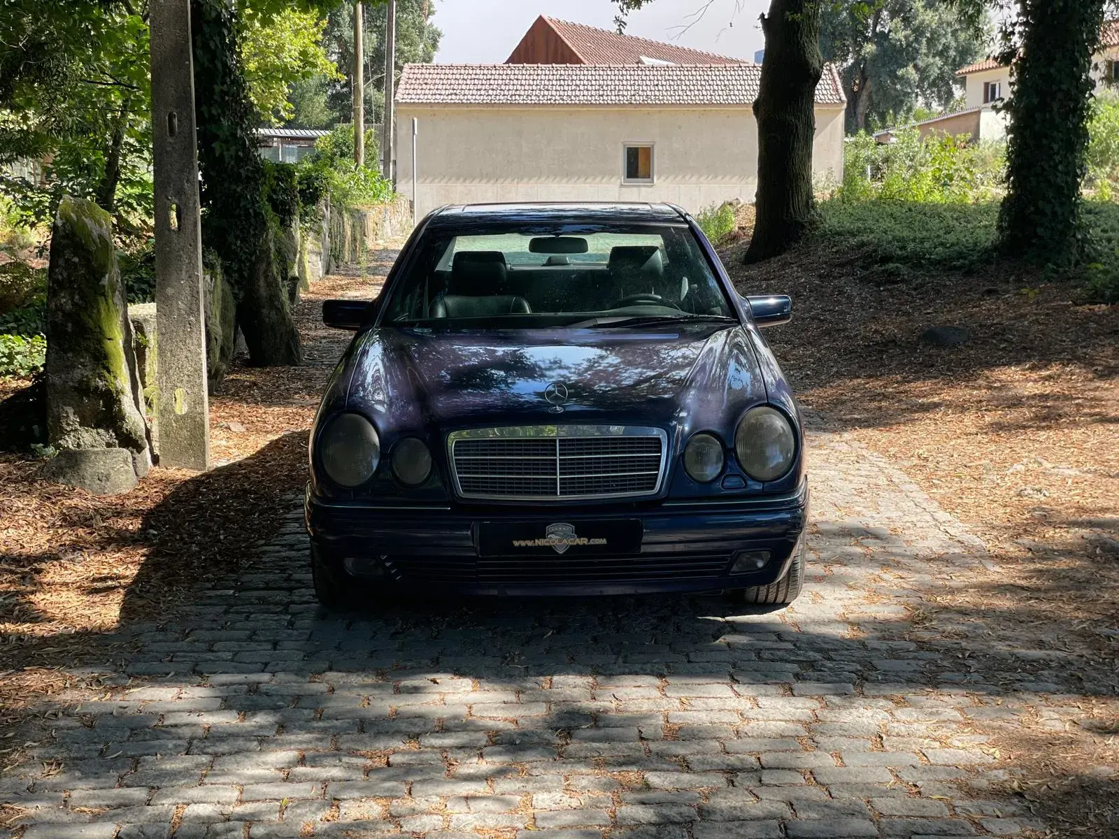 Mercedes-Benz E 300 TD Classic 33