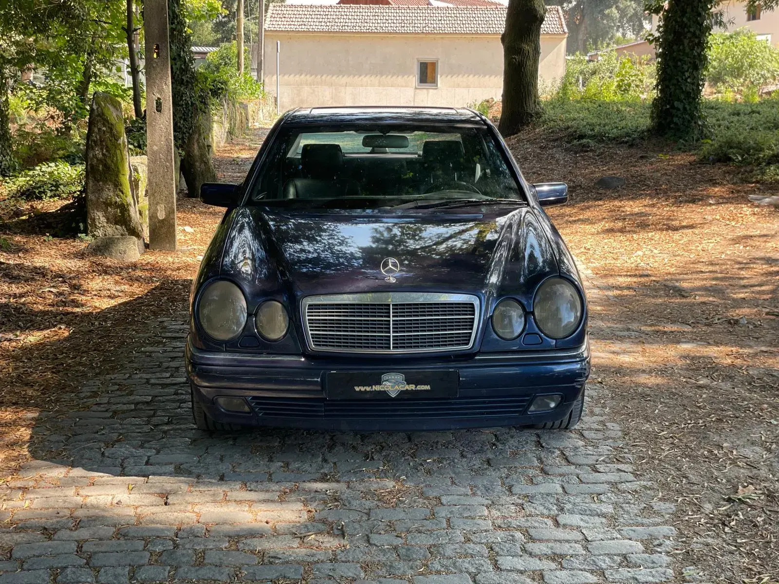 Mercedes-Benz E 300 TD Classic 38