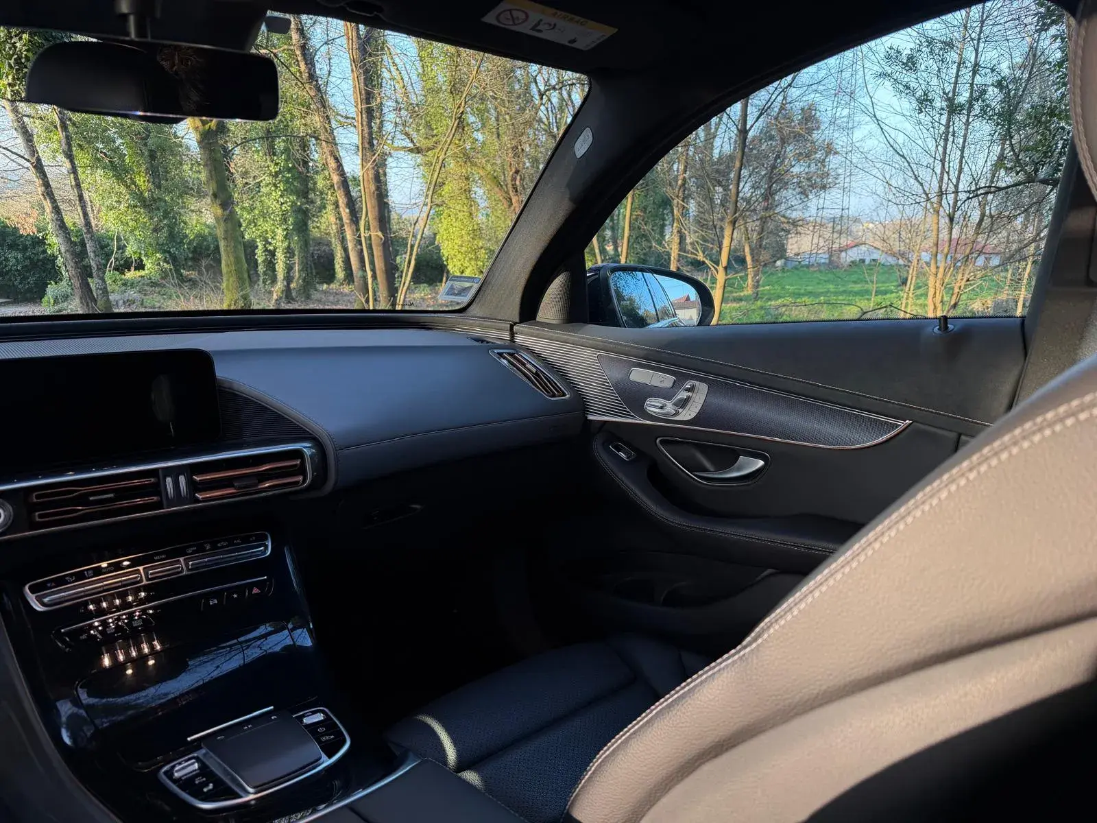 Mercedes-Benz EQC 400 4Matic 23