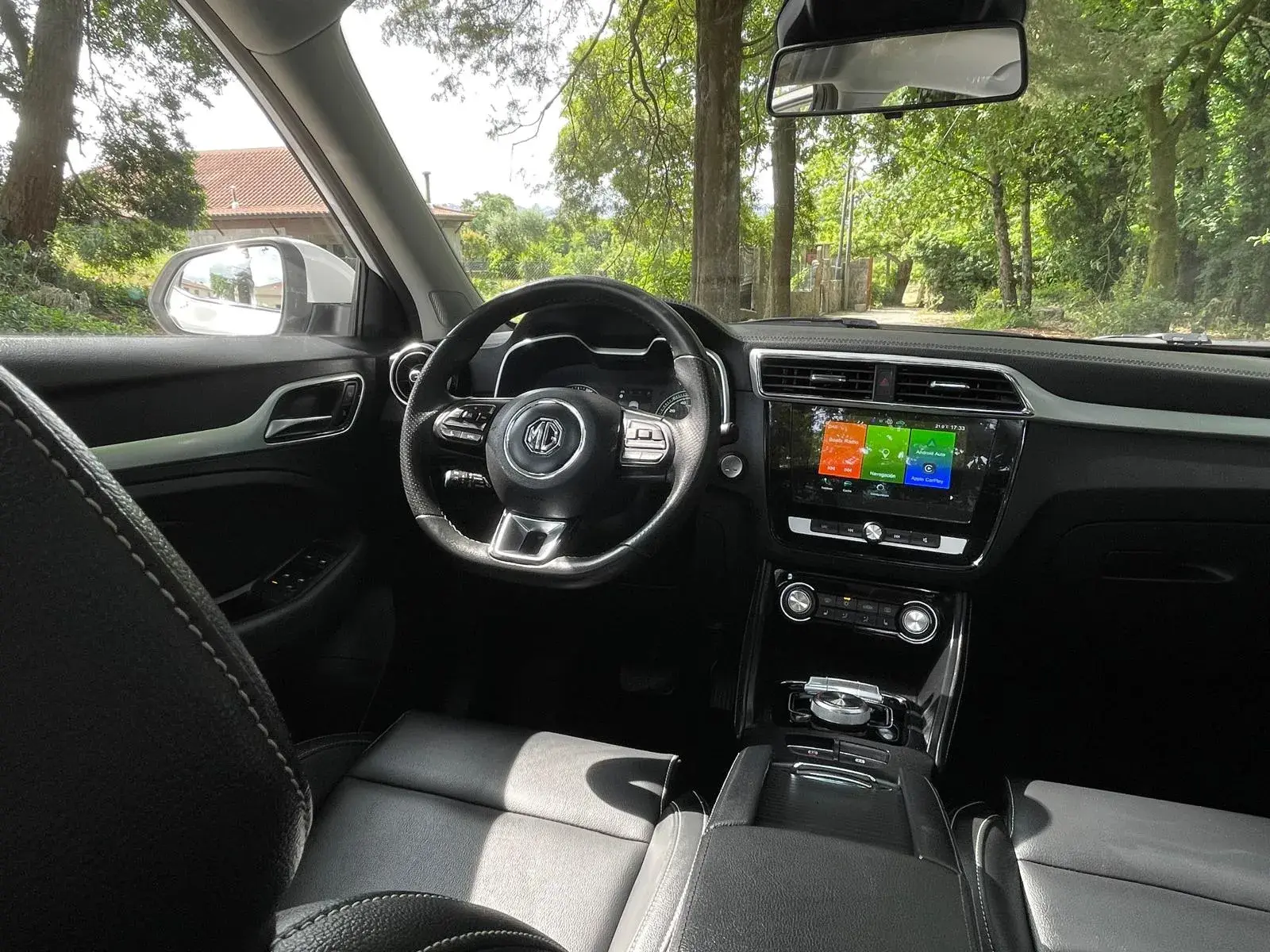 MG ZS Maximal Luxury 17