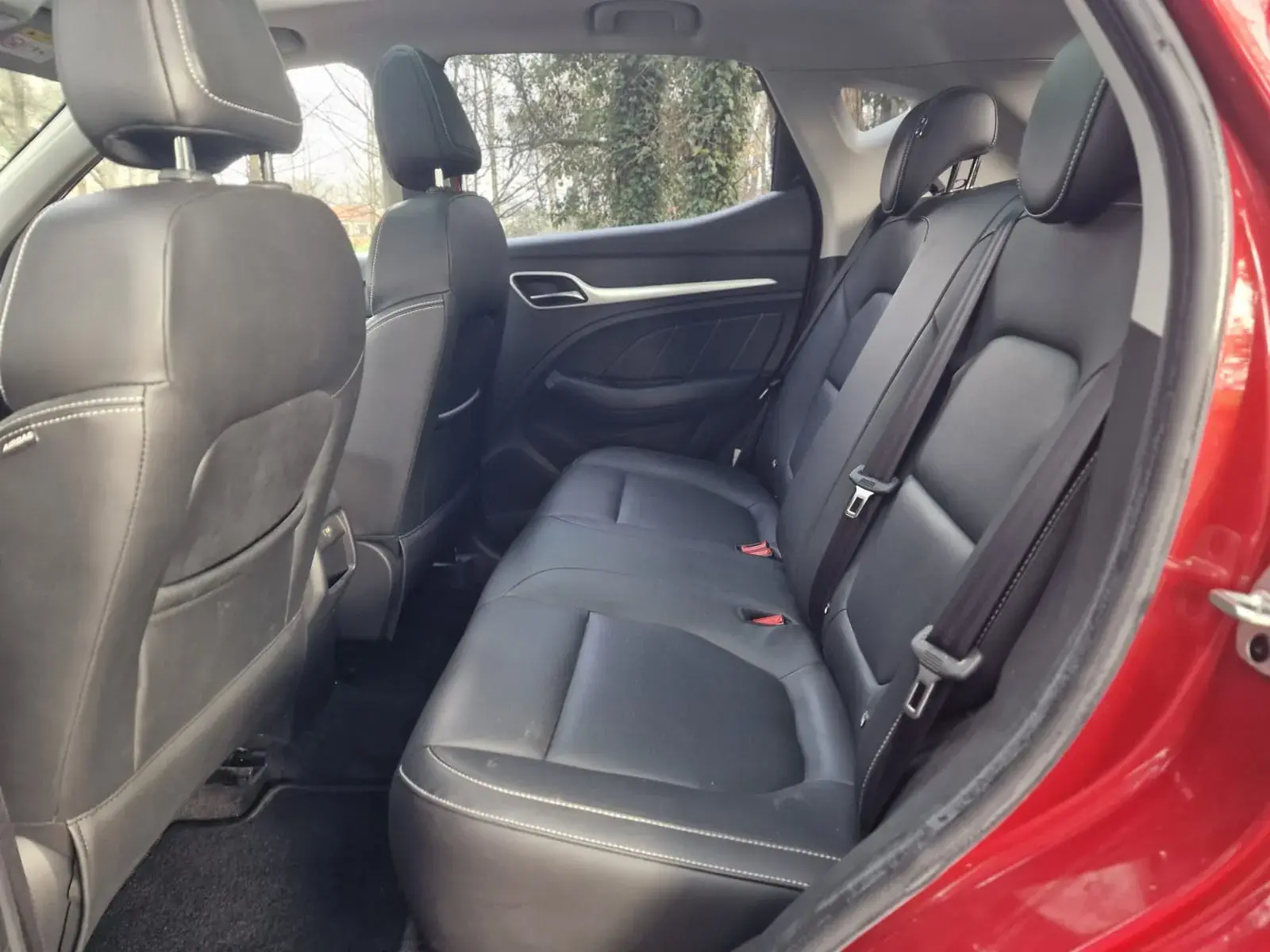 MG ZS Maximal Luxury 17