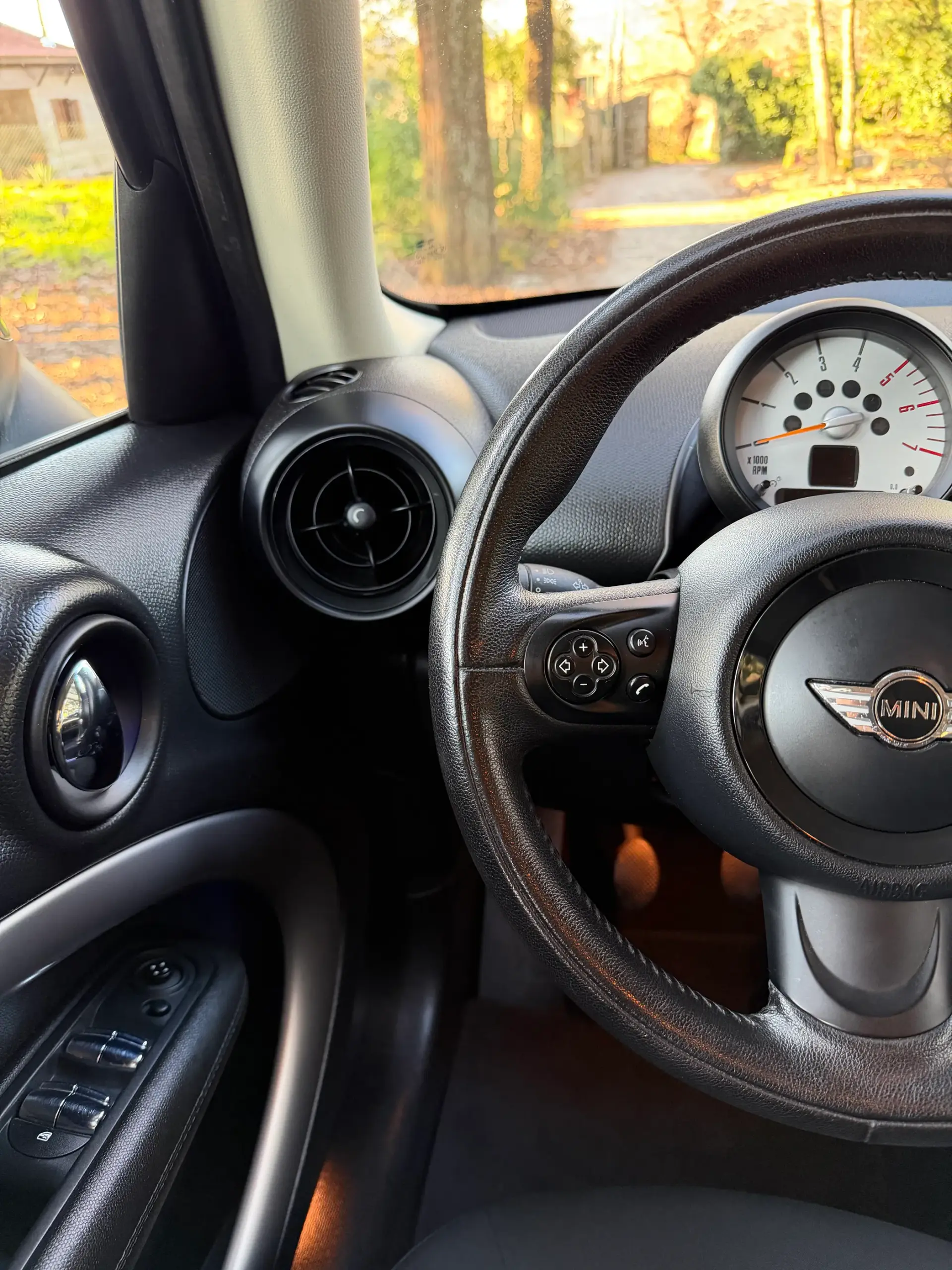 MINI Countryman One D 13