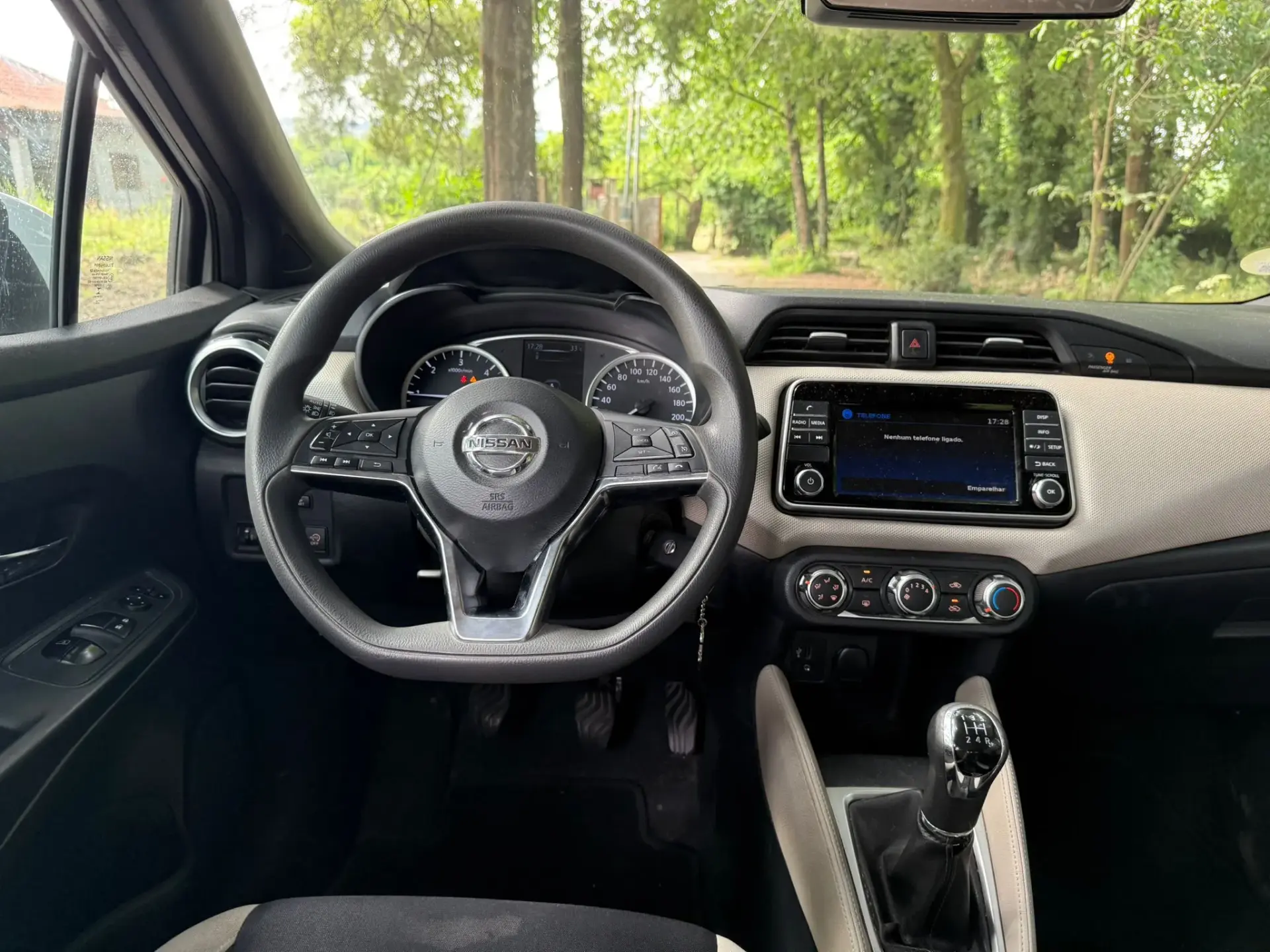 Nissan Micra 1.5 dCi N-Connecta 11