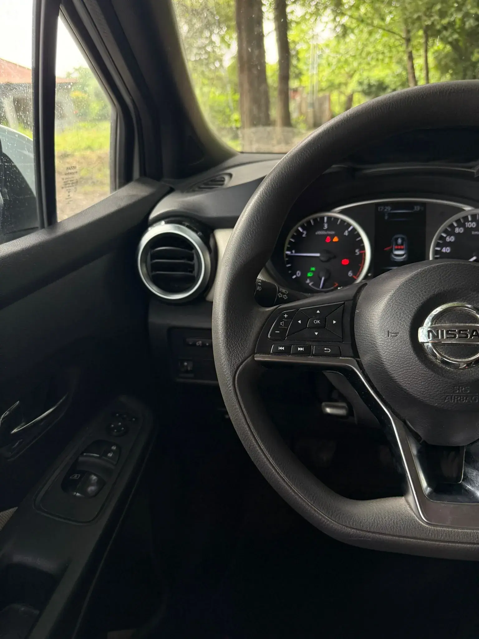 Nissan Micra 1.5 dCi N-Connecta 14
