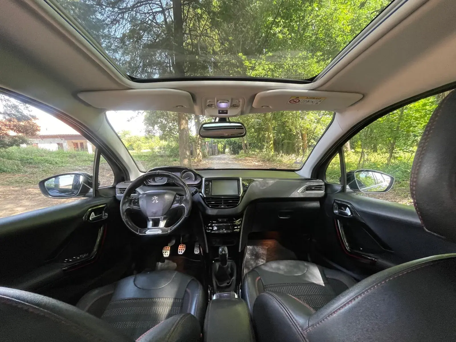 Peugeot 2008 1.2 PureTech GT Line 12