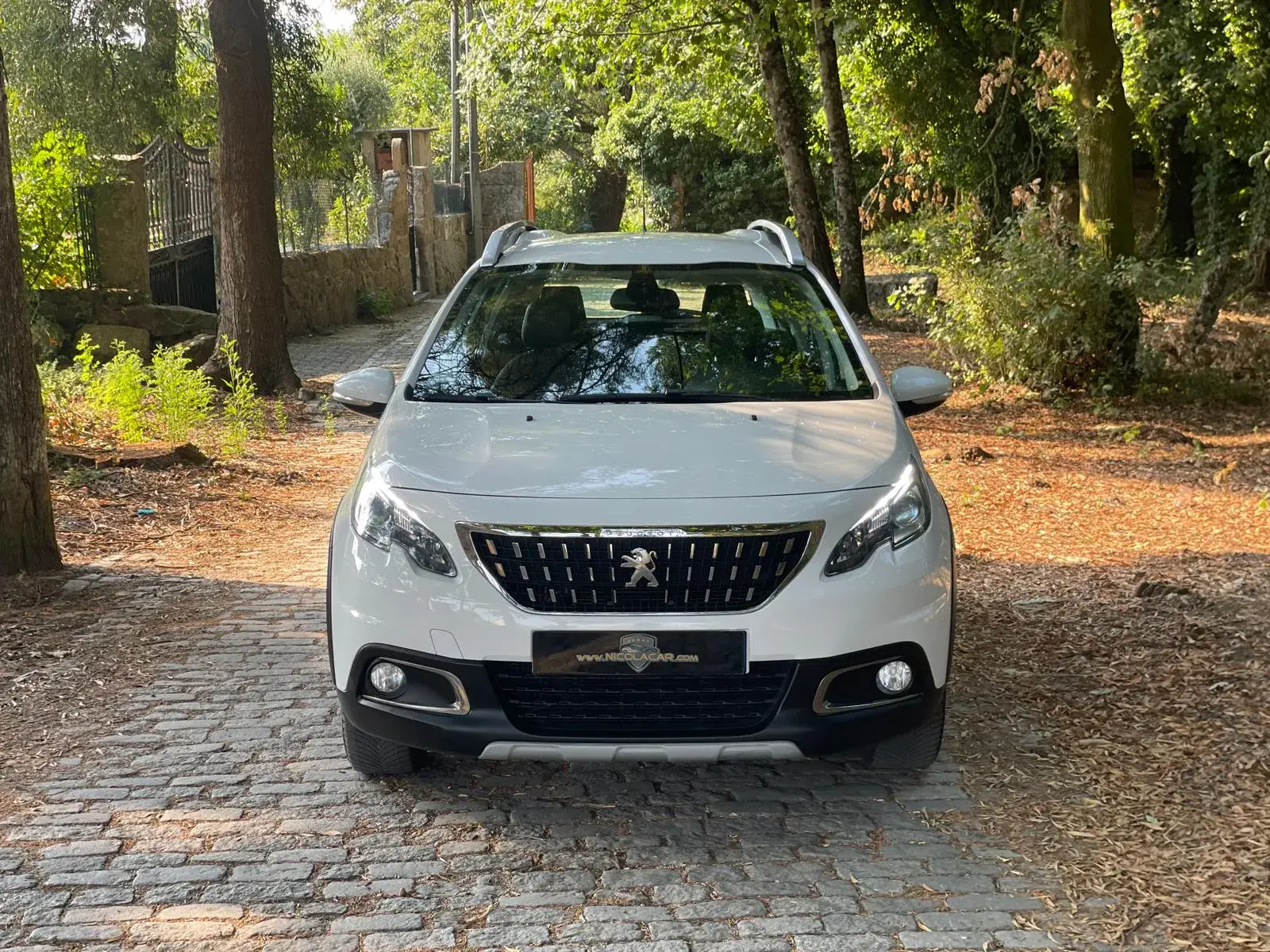 Peugeot 2008 1.2 PureTech Allure 35