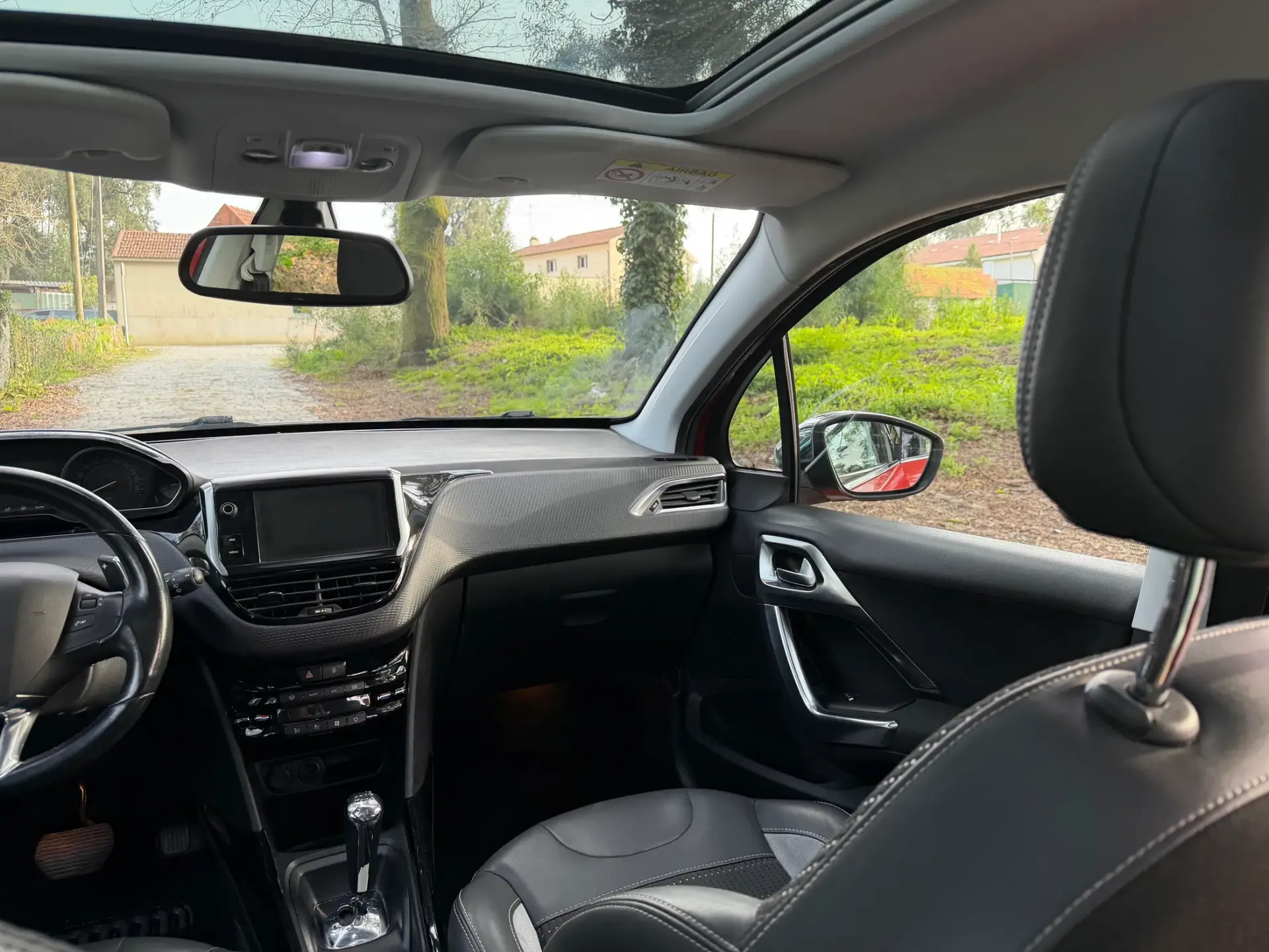 Peugeot 2008 1.2 PureTech Allure EAT6 18