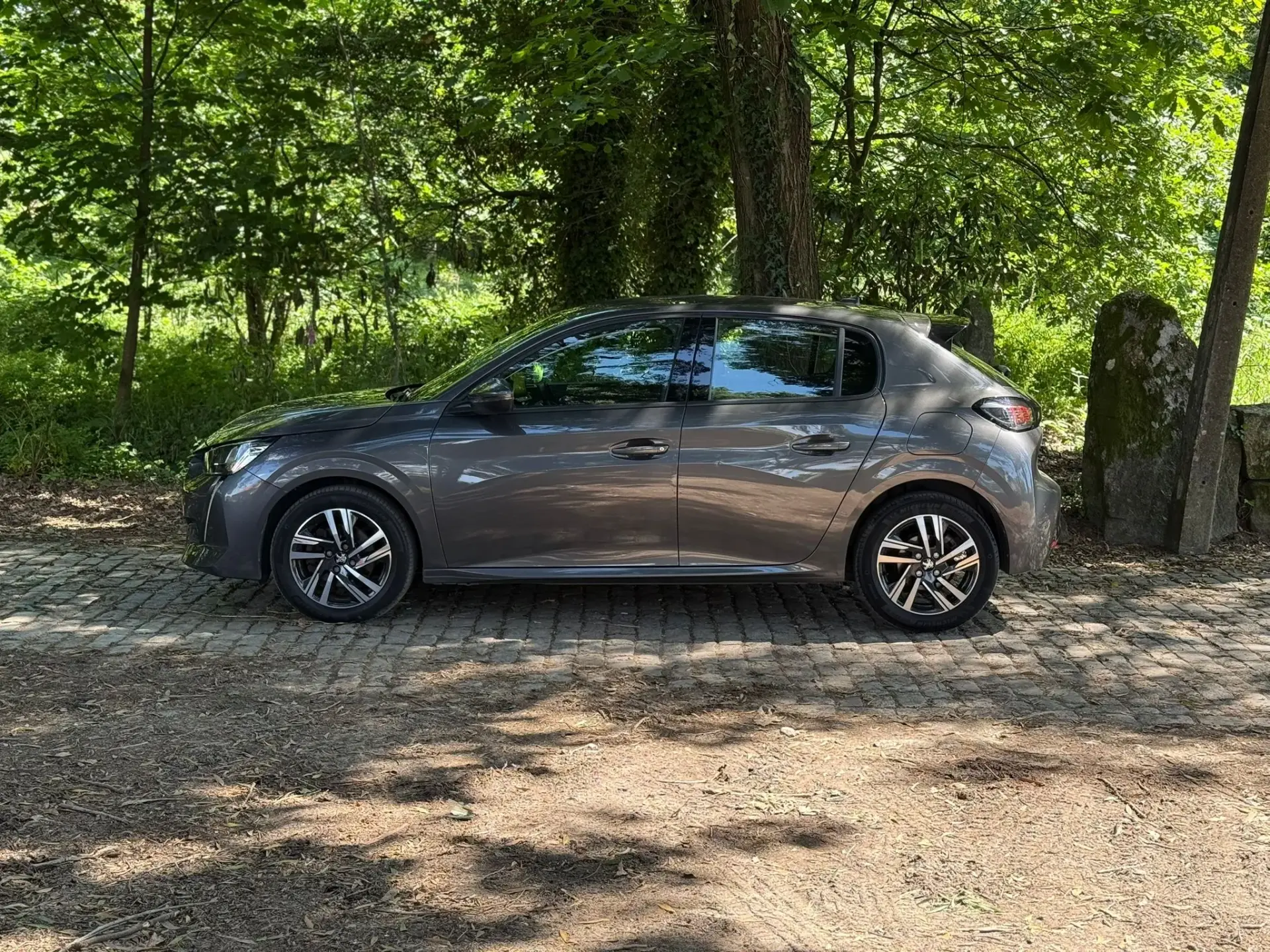 Peugeot 208 1.2 PureTech Allure Pack EAT8 15