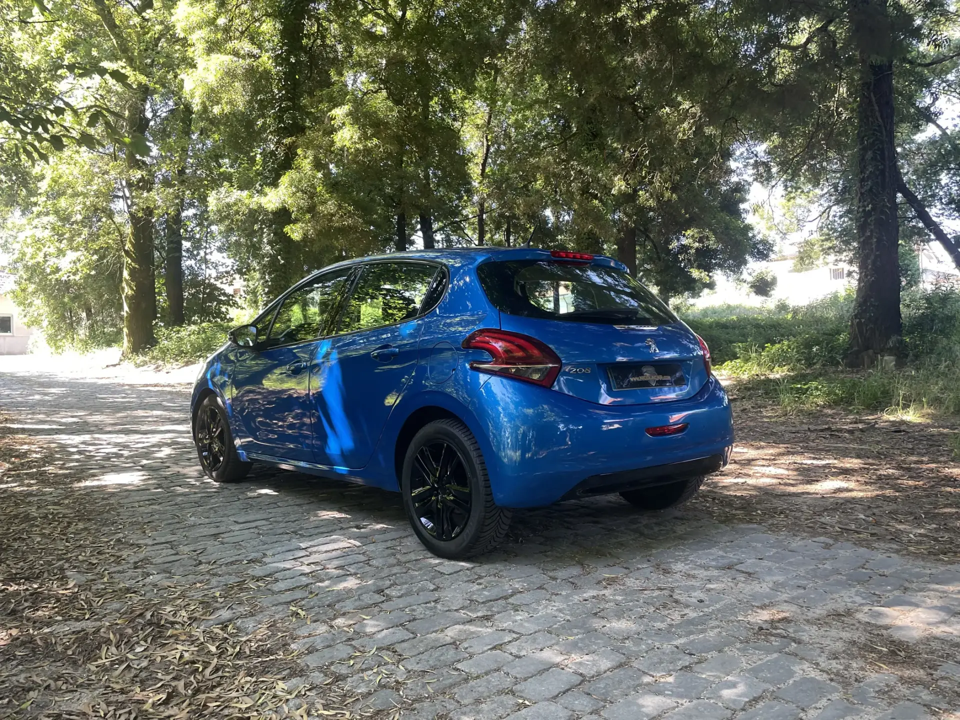 Peugeot 208 1.6 BlueHDi Allure 6