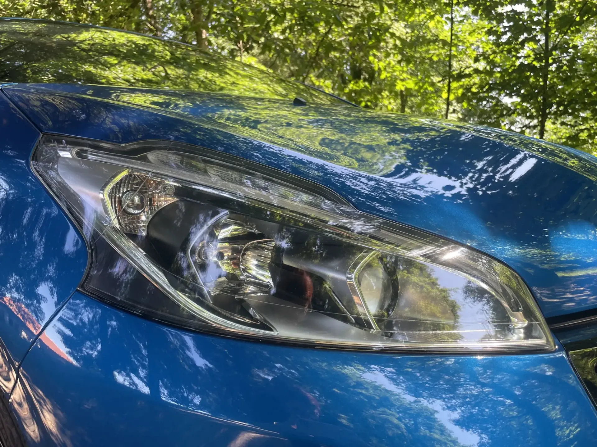 Peugeot 208 1.6 BlueHDi Allure 11