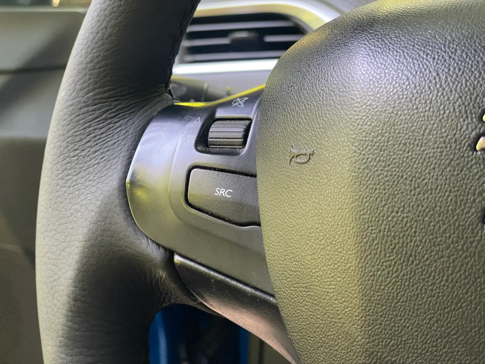 Peugeot 208 1.6 BlueHDi Allure 40