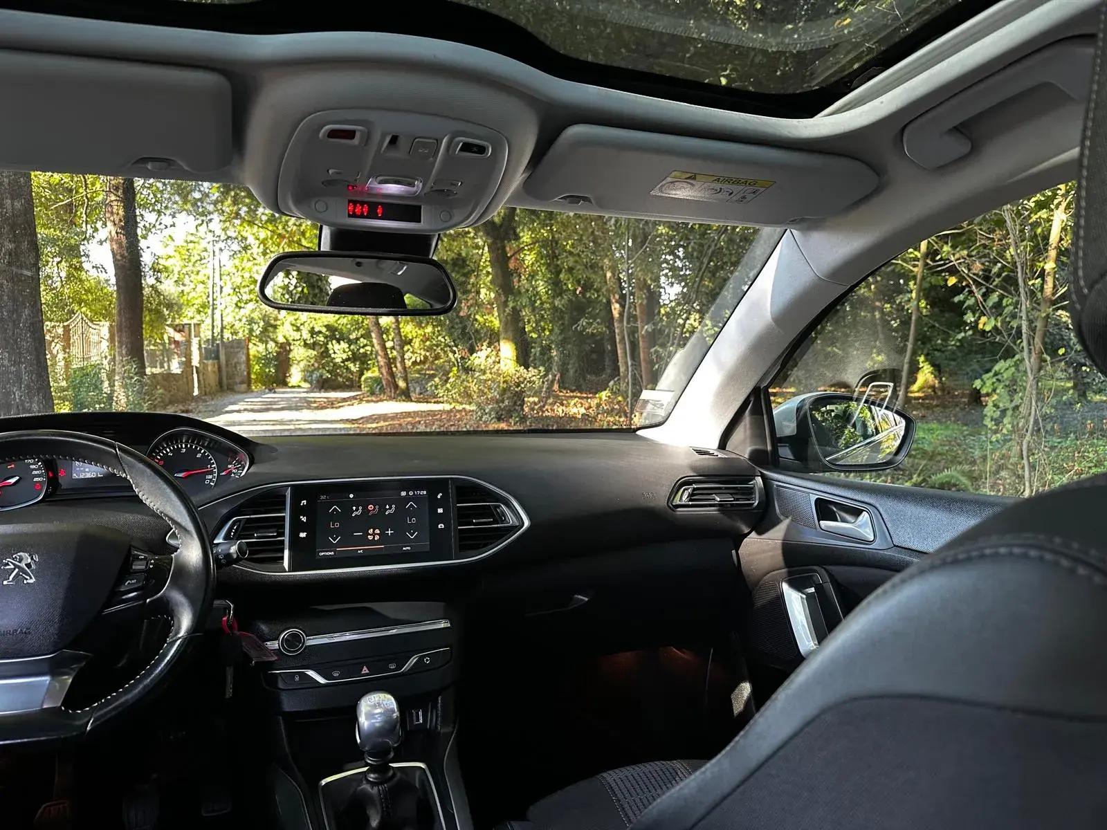 Peugeot 308 1.5 BlueHDi Allure 18