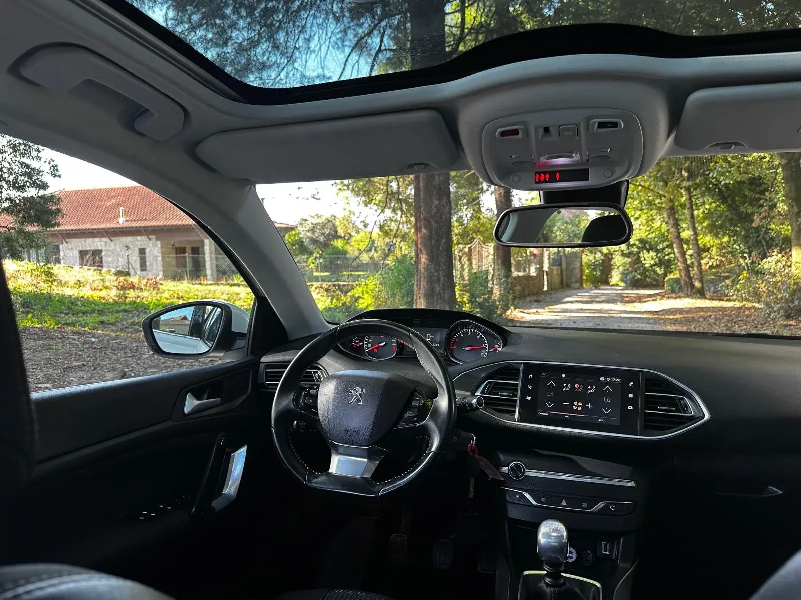 Peugeot 308 1.5 BlueHDi Allure 19