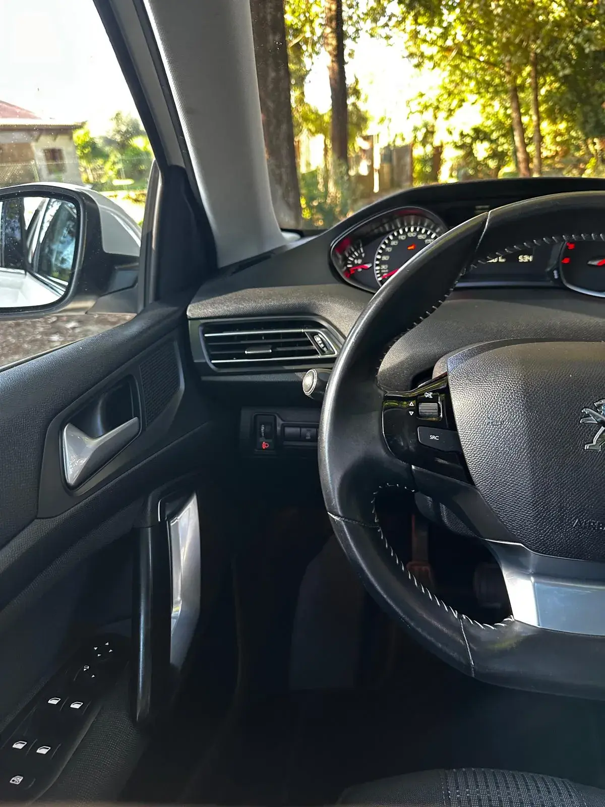 Peugeot 308 1.5 BlueHDi Allure 21