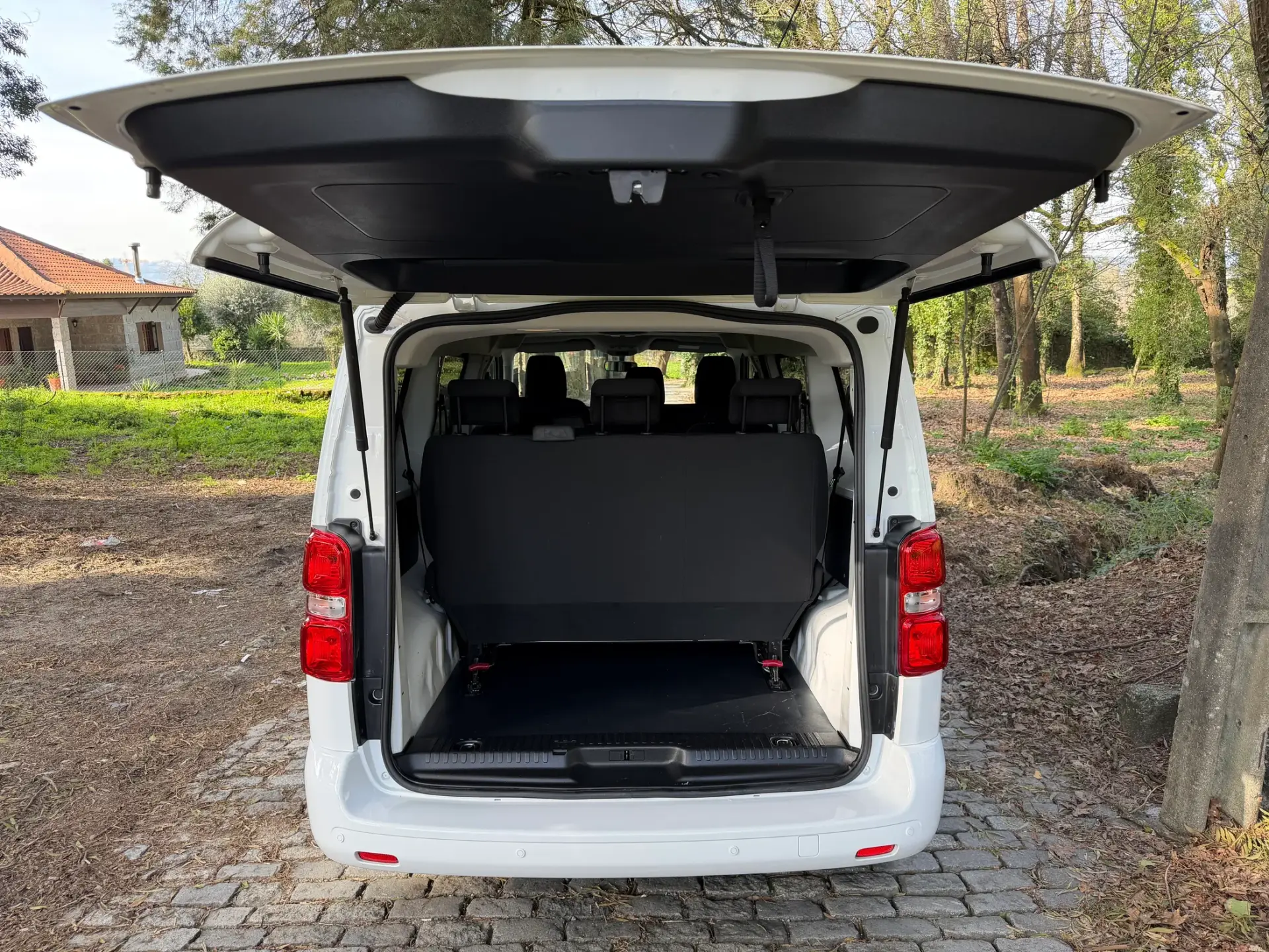 Peugeot Expert 1.5 BlueHDi L2H1 Semi-Vidrado 10