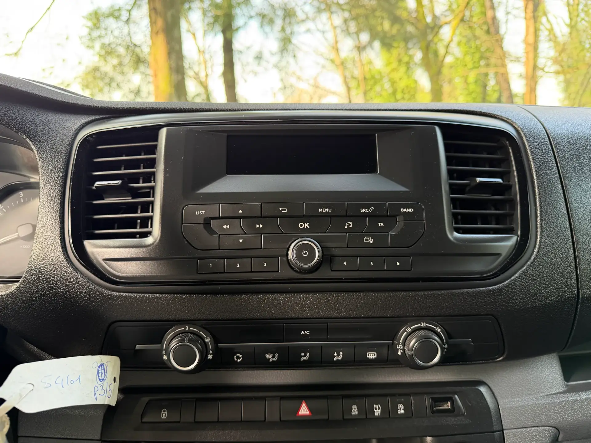 Peugeot Expert 1.5 BlueHDi L2H1 Semi-Vidrado 24