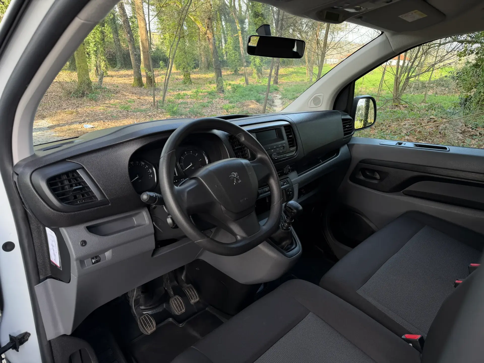 Peugeot Expert 1.5 BlueHDi L2H1 Semi-Vidrado 27