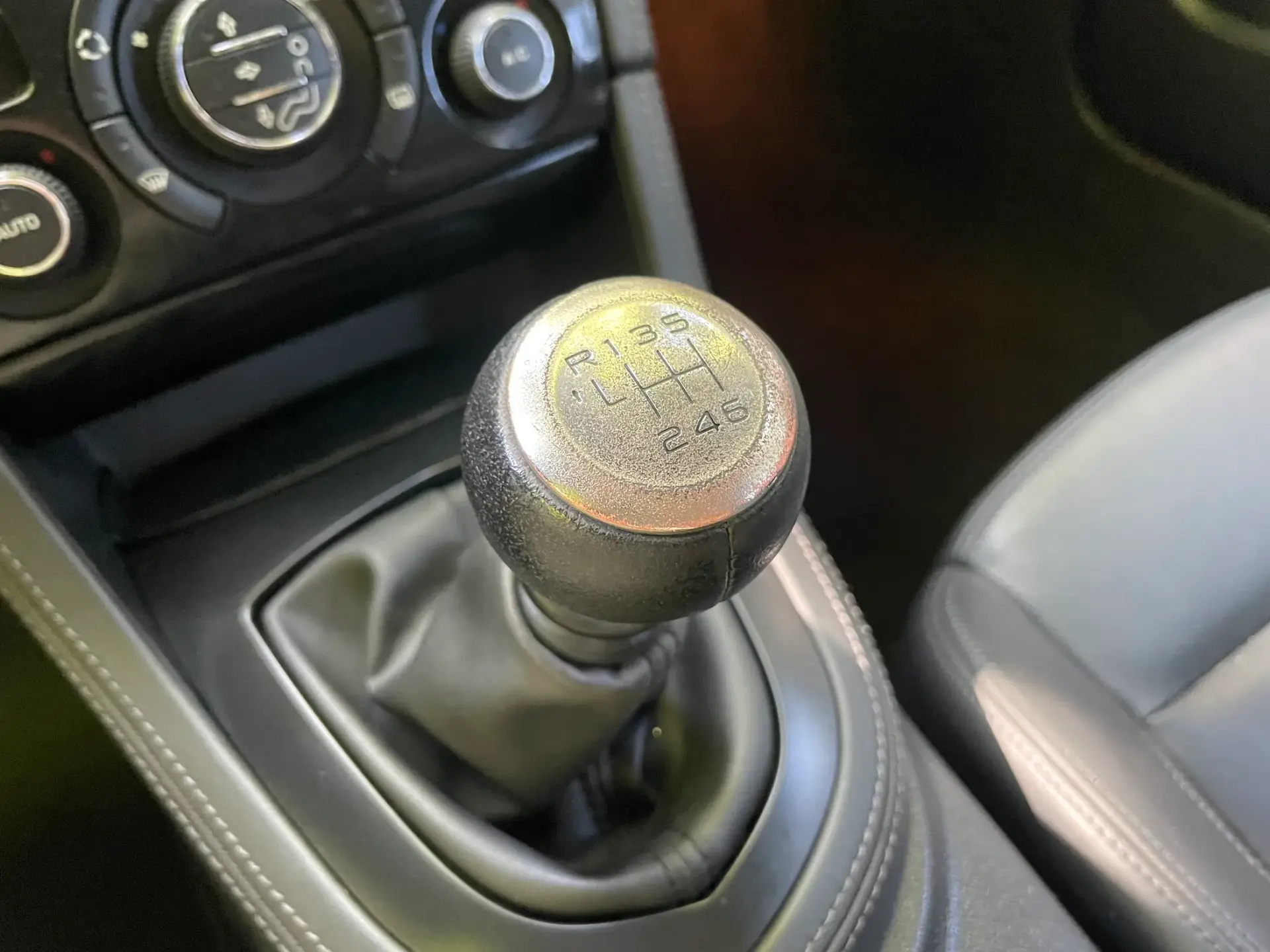 Peugeot RCZ 1.6 THP Onyx 24