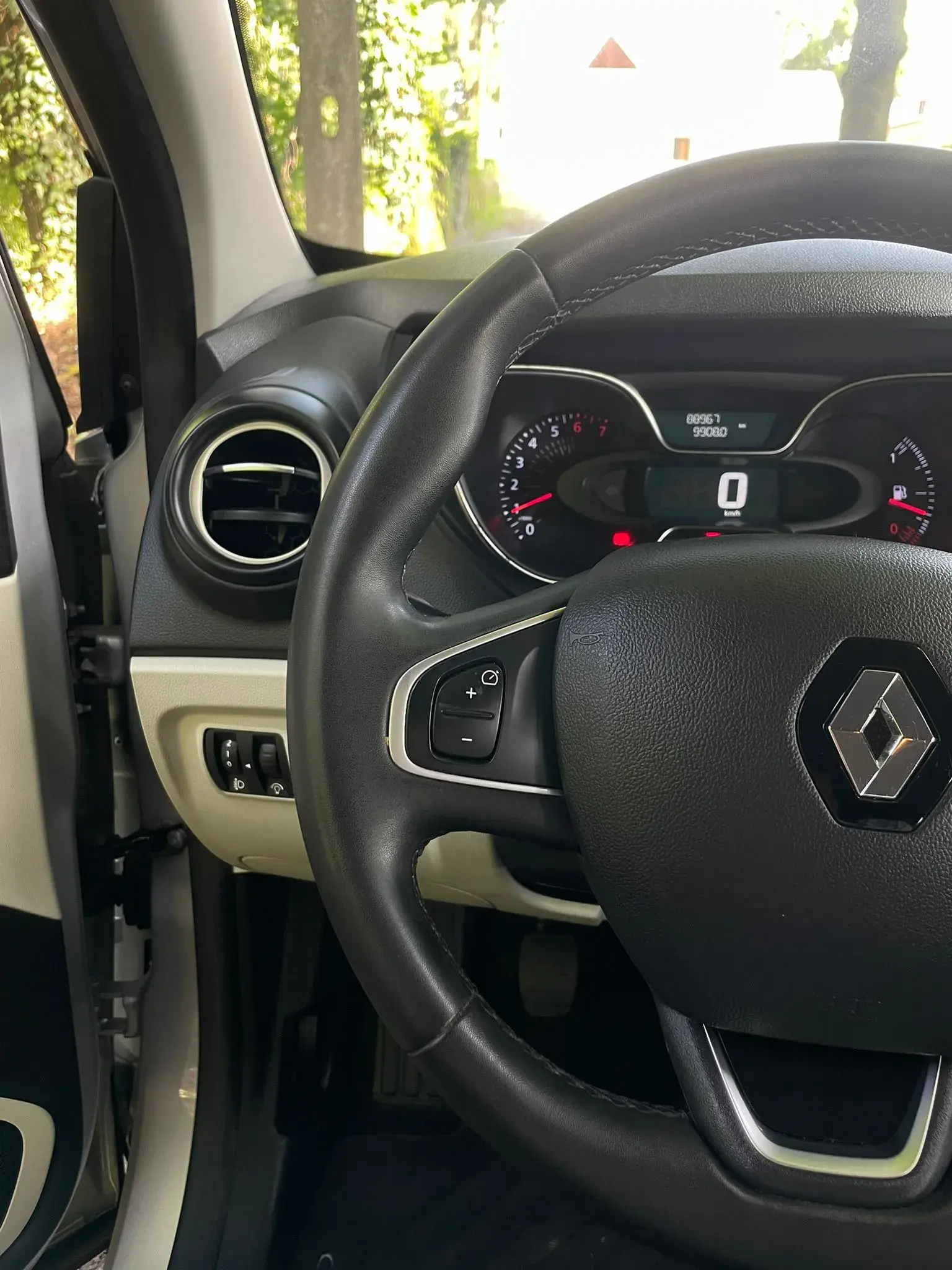 Renault Captur (ENERGY) TCe 90 INTENS 12