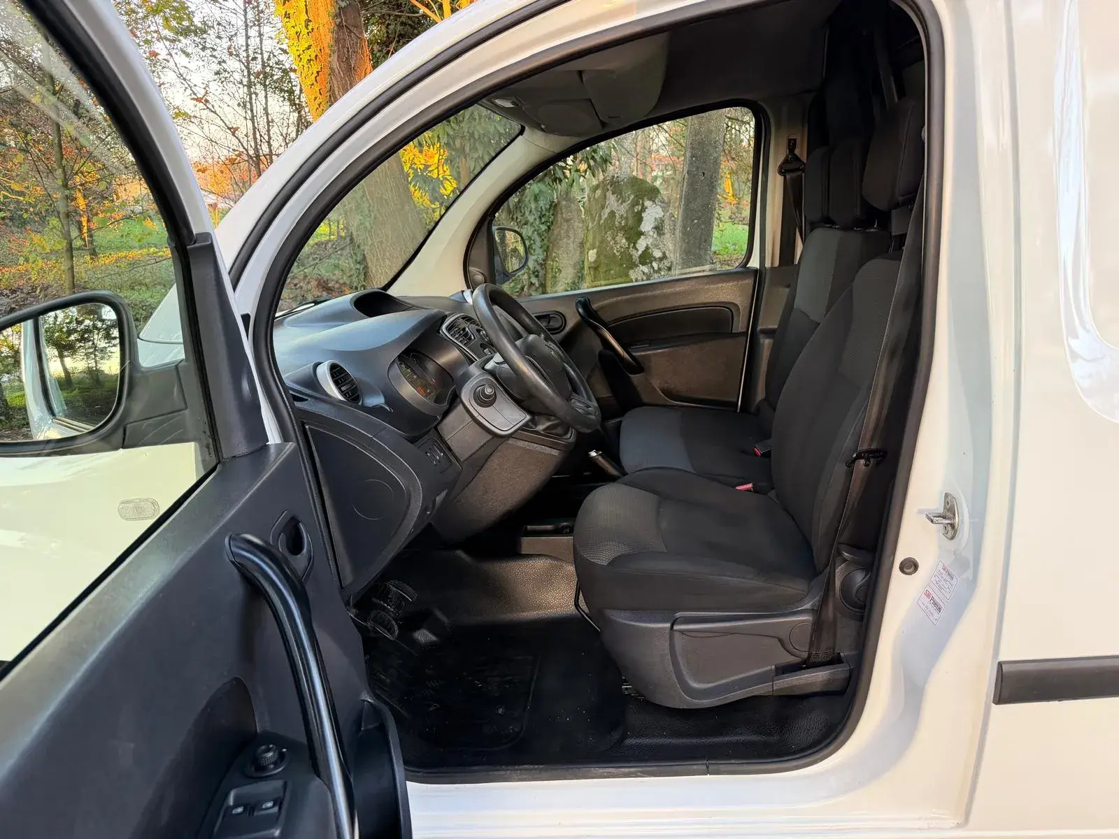 Renault Kangoo 1.5 Blue dCi Authentic 9
