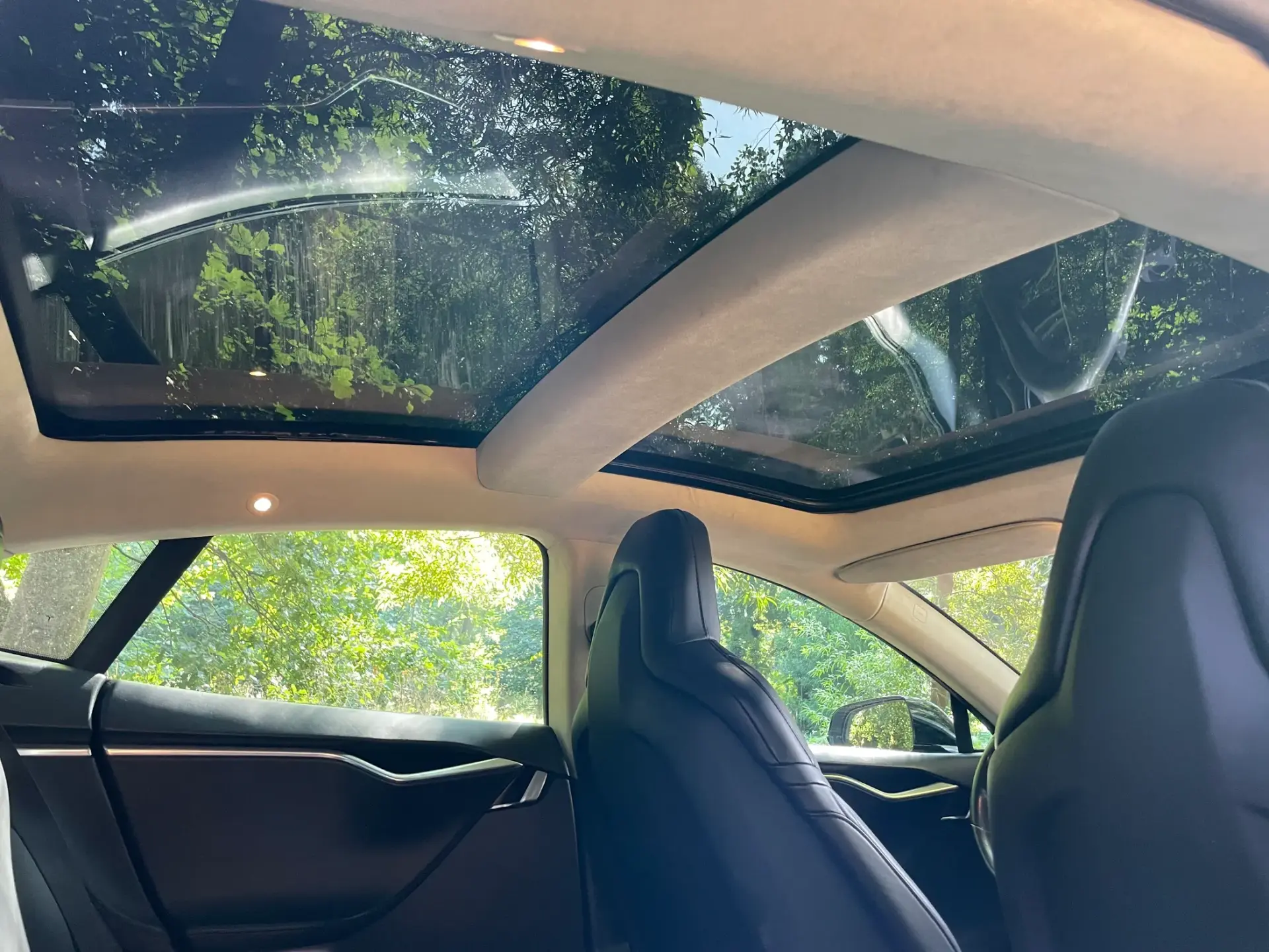 Tesla Model S 90D 15