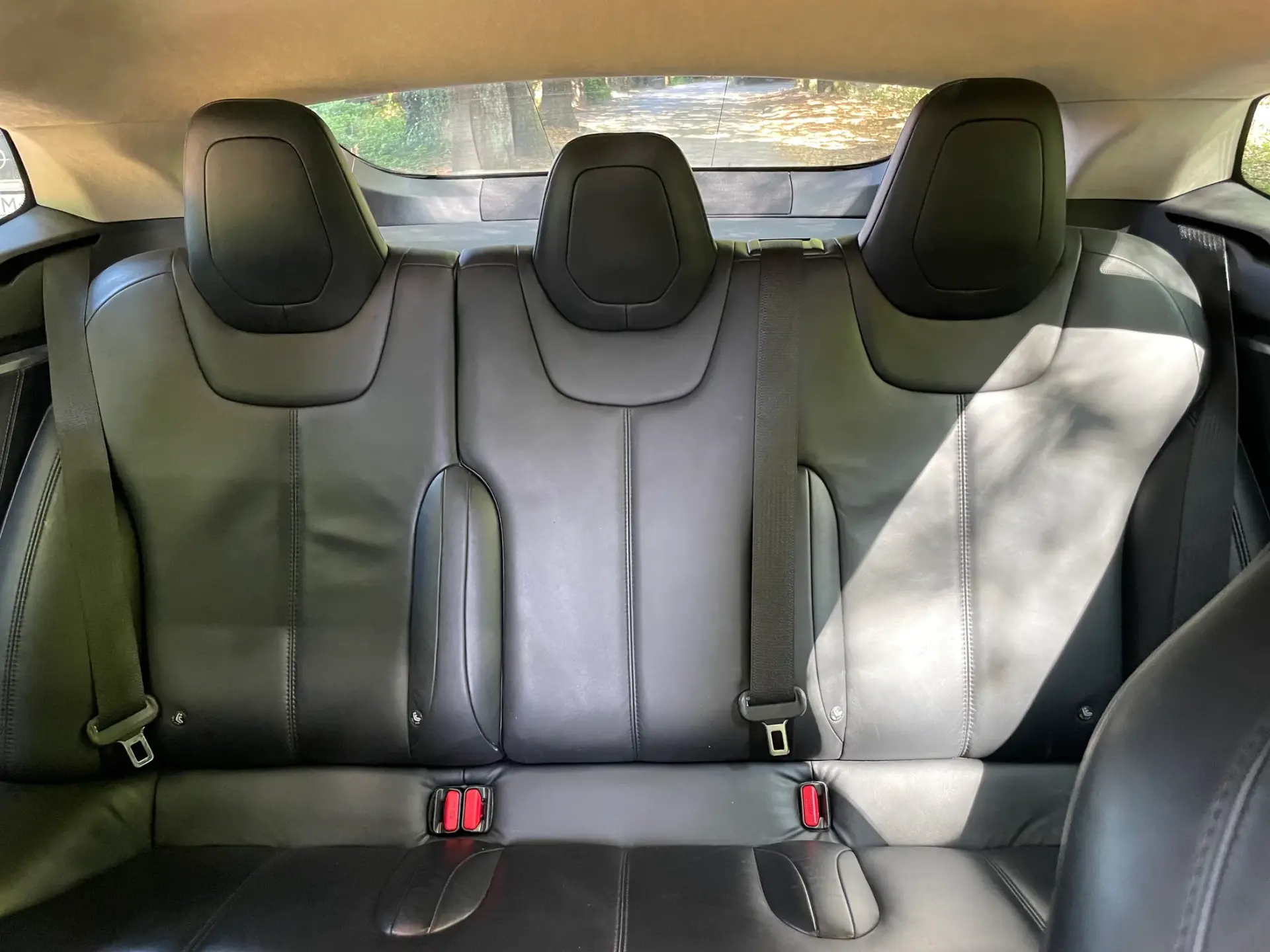 Tesla Model S 90D 18