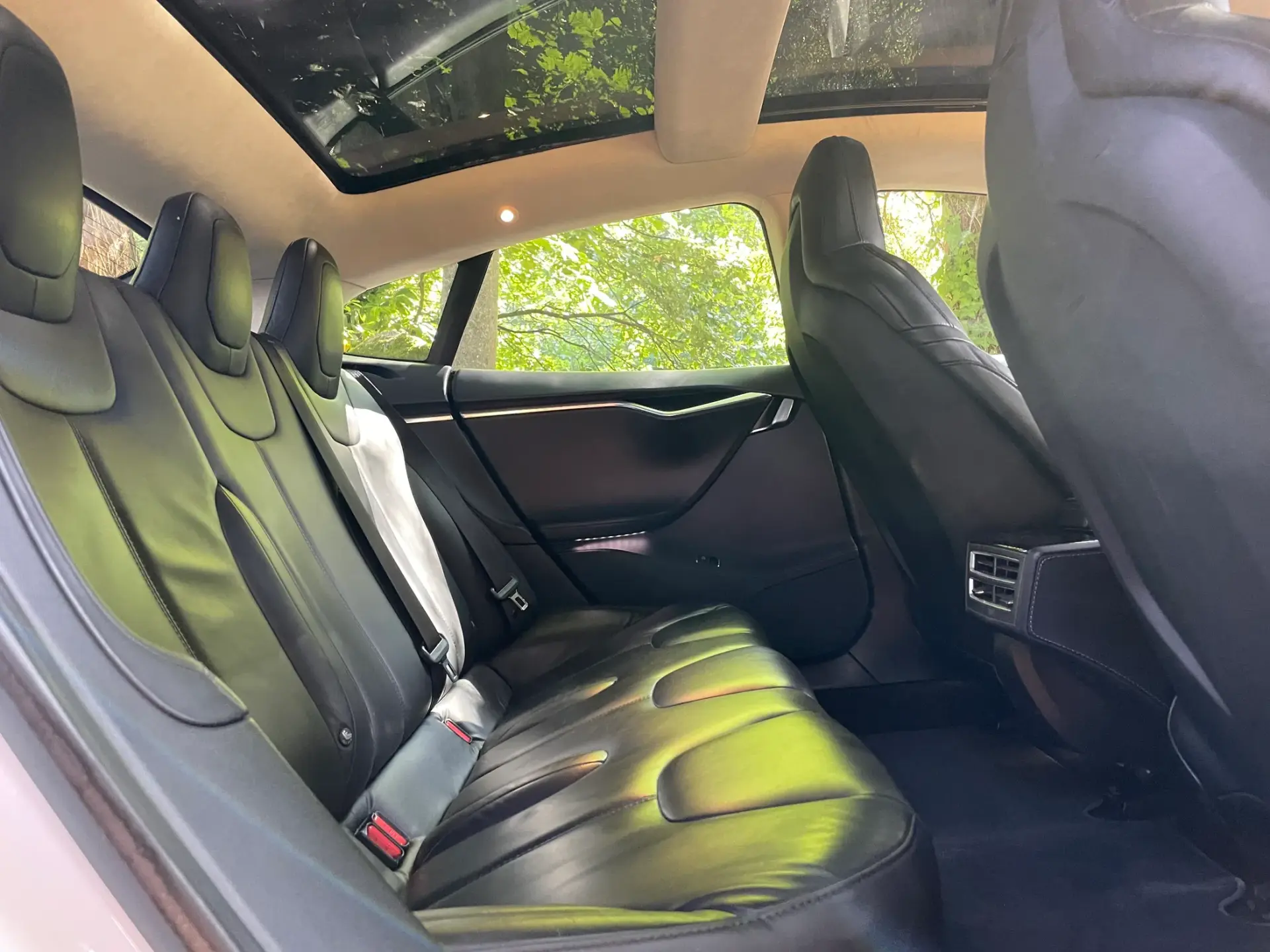 Tesla Model S 90D 19