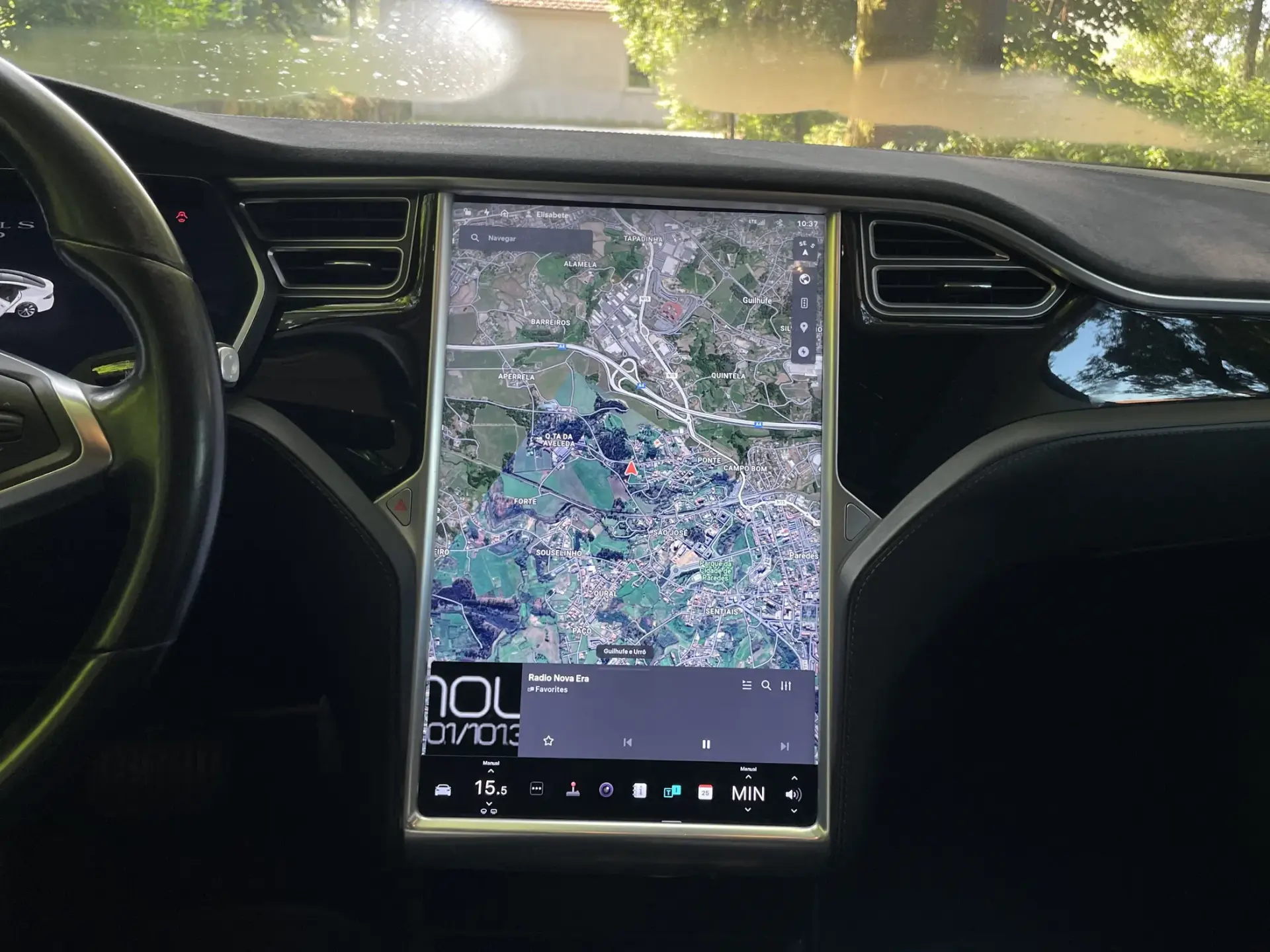 Tesla Model S 90D 29