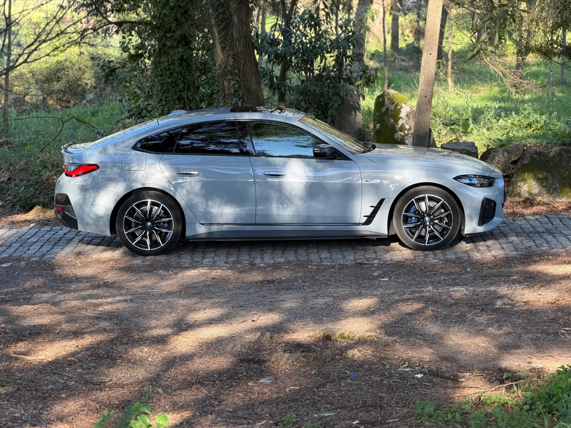 BMW i4 eDrive40 Pack Desportivo M Pro 8
