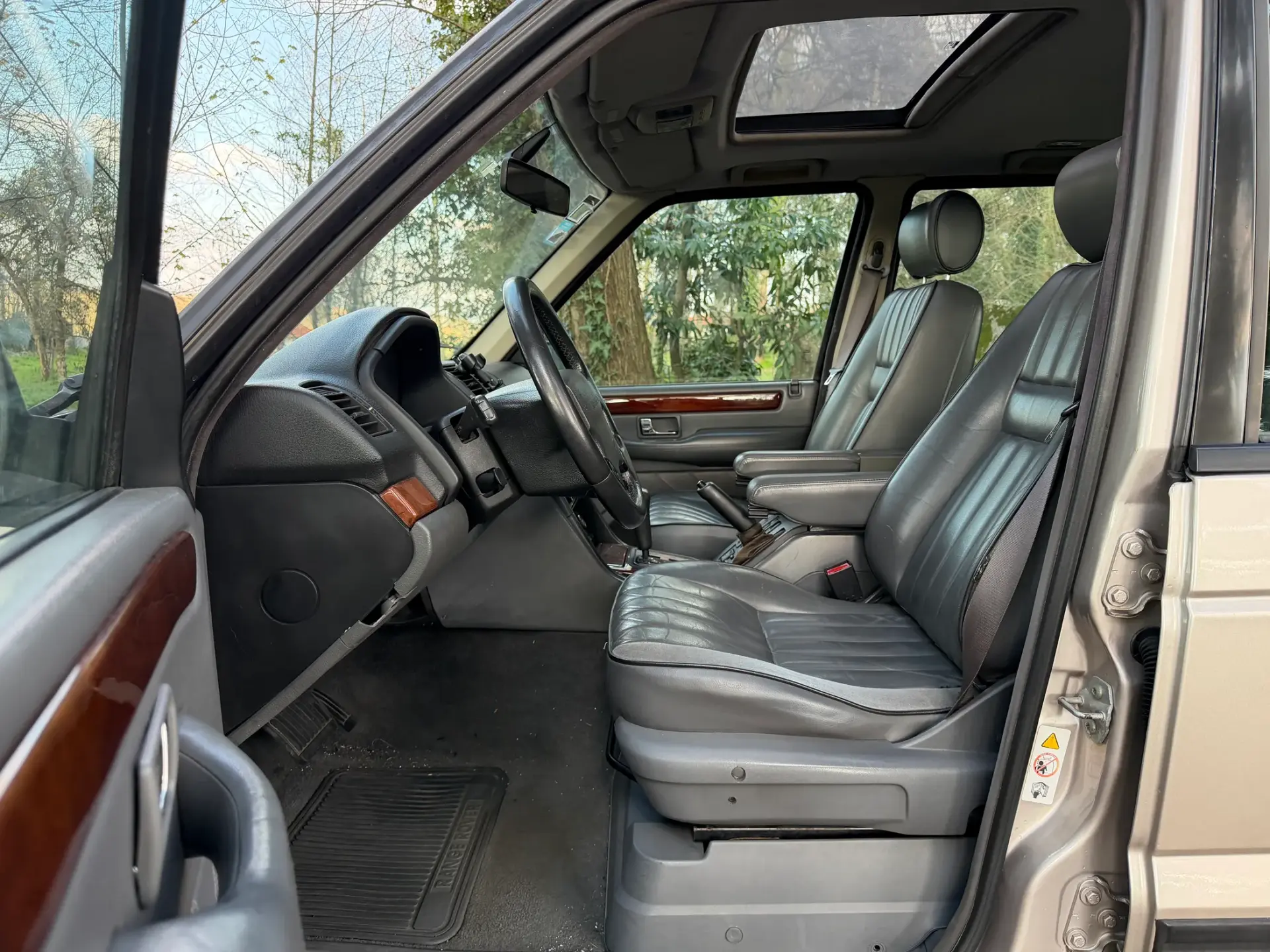 Land Rover Range Rover Outro 18