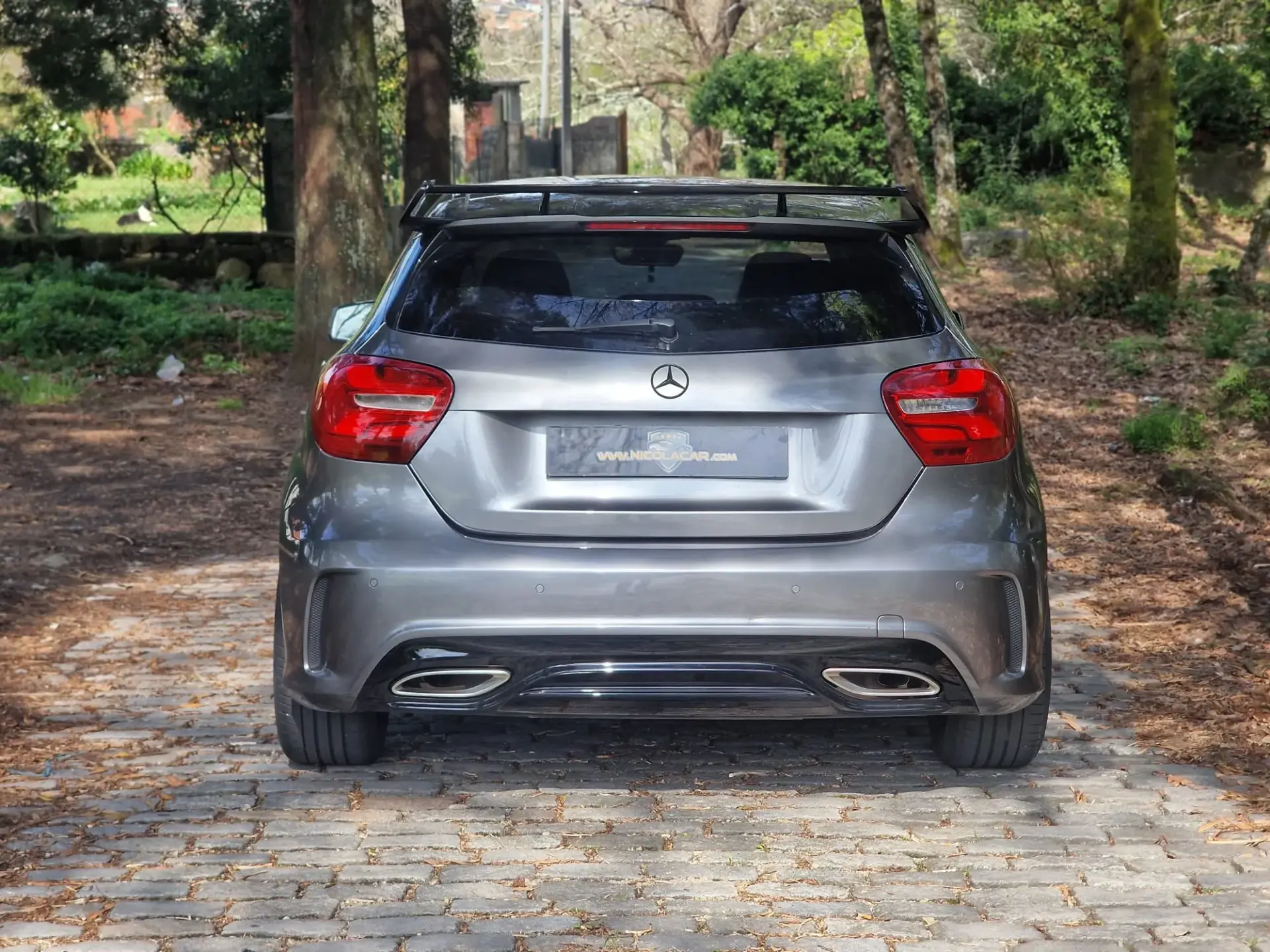 Mercedes-Benz A 180 d AMG Line 5