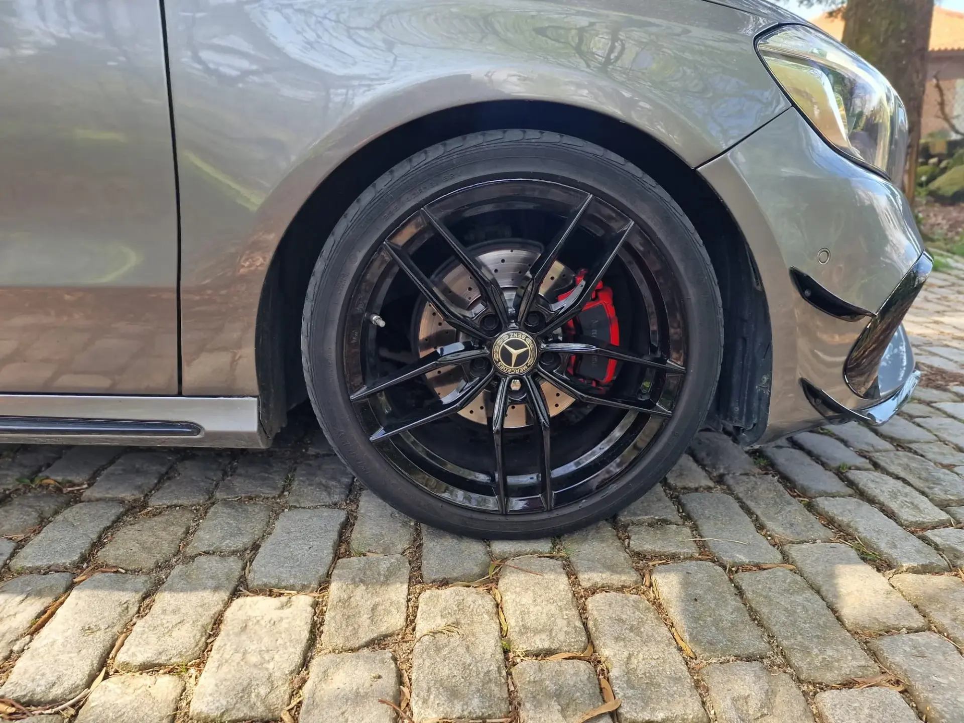 Mercedes-Benz A 180 d AMG Line 28