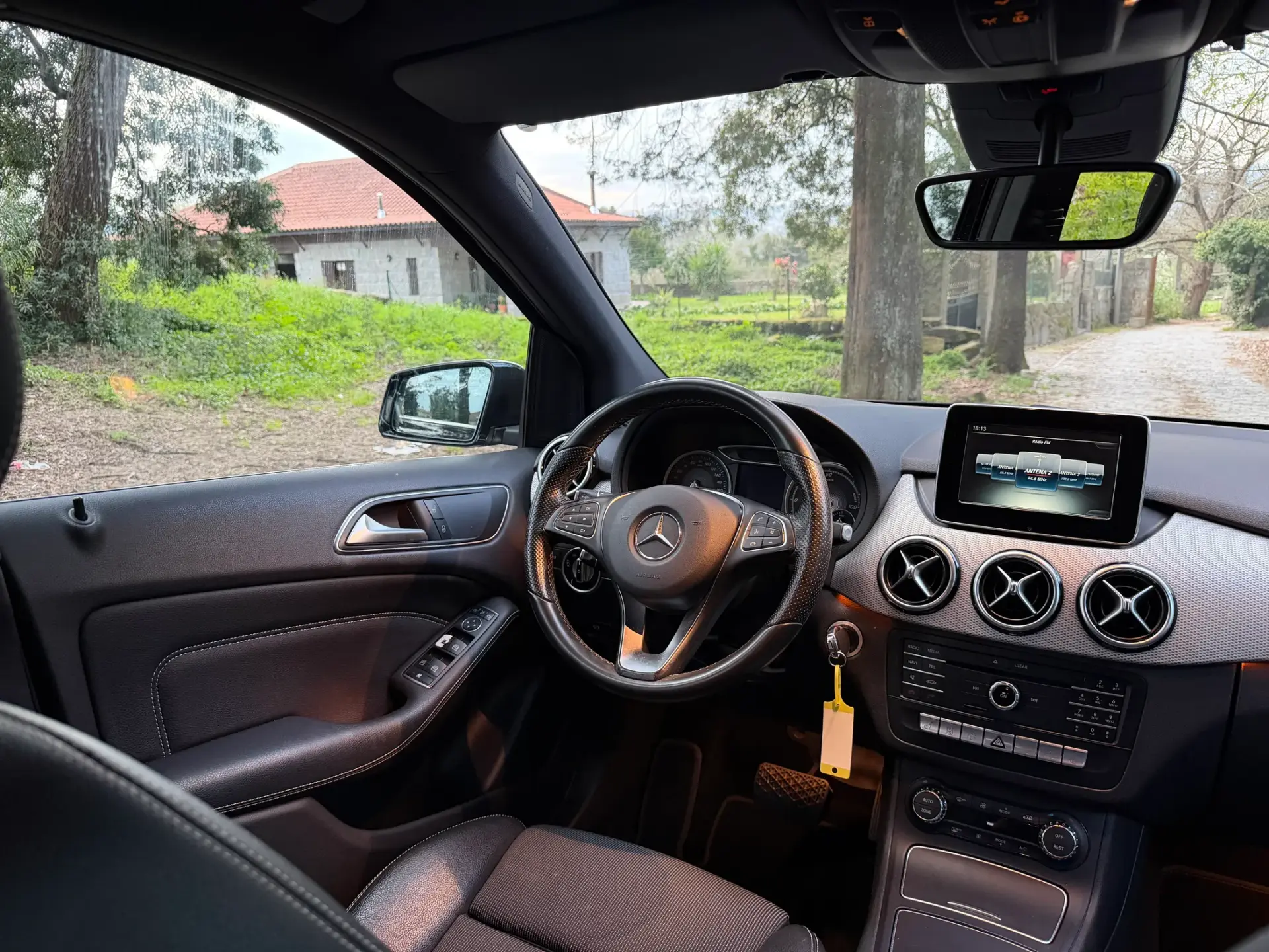 Mercedes-Benz B 250 e Electric Drive 22