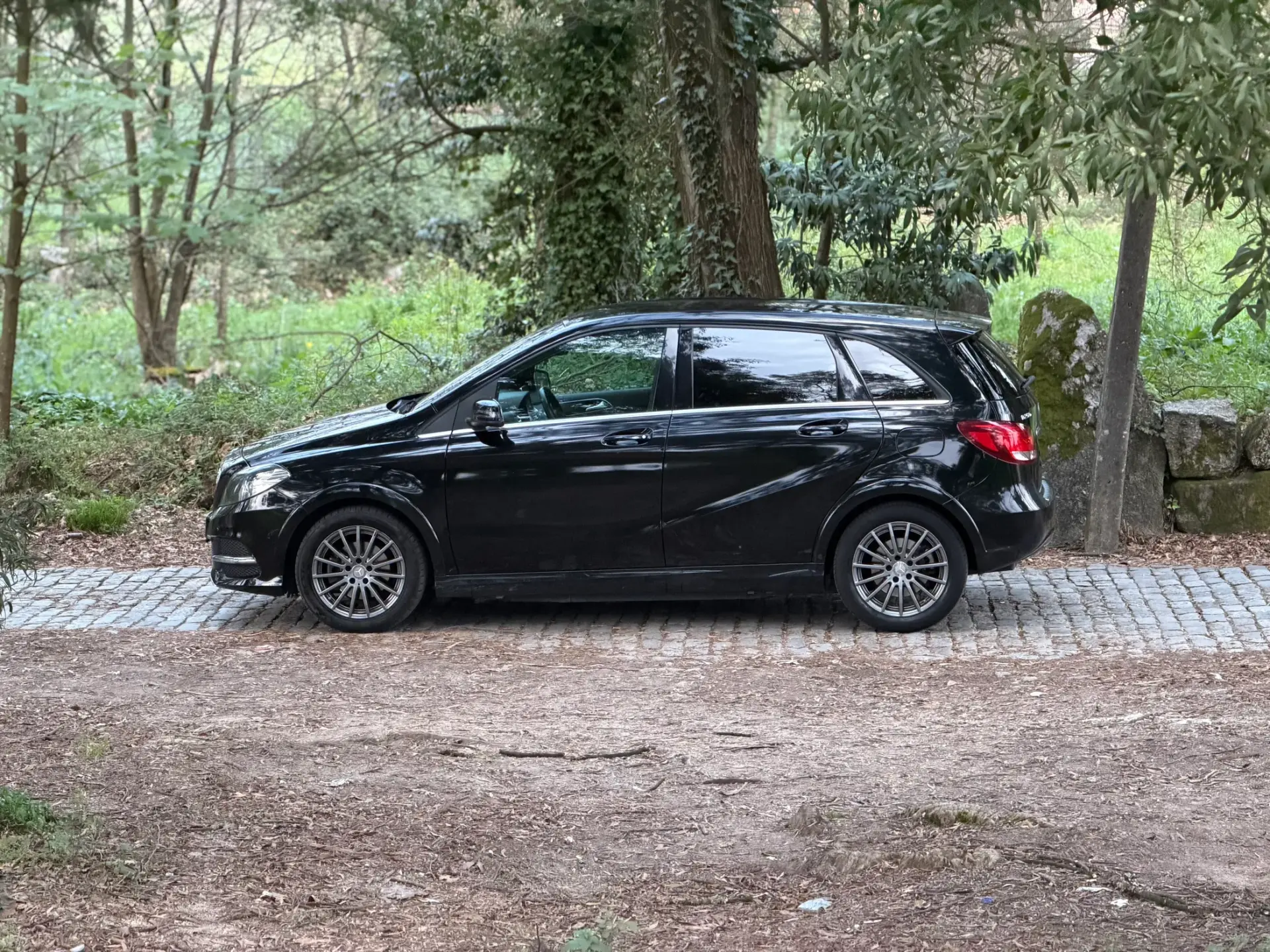 Mercedes-Benz B 250 e Electric Drive 29
