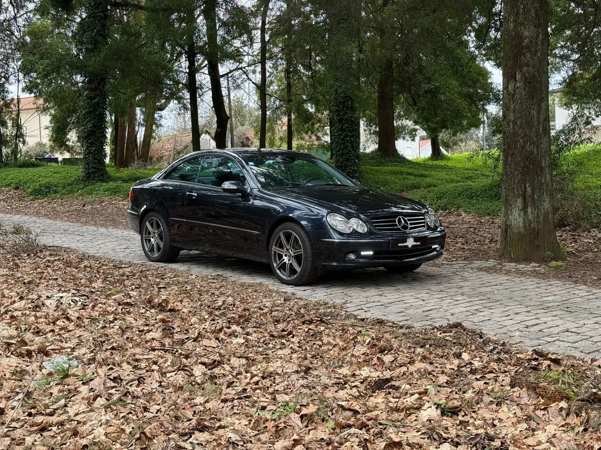 Mercedes-Benz CLK 240 Outro 1