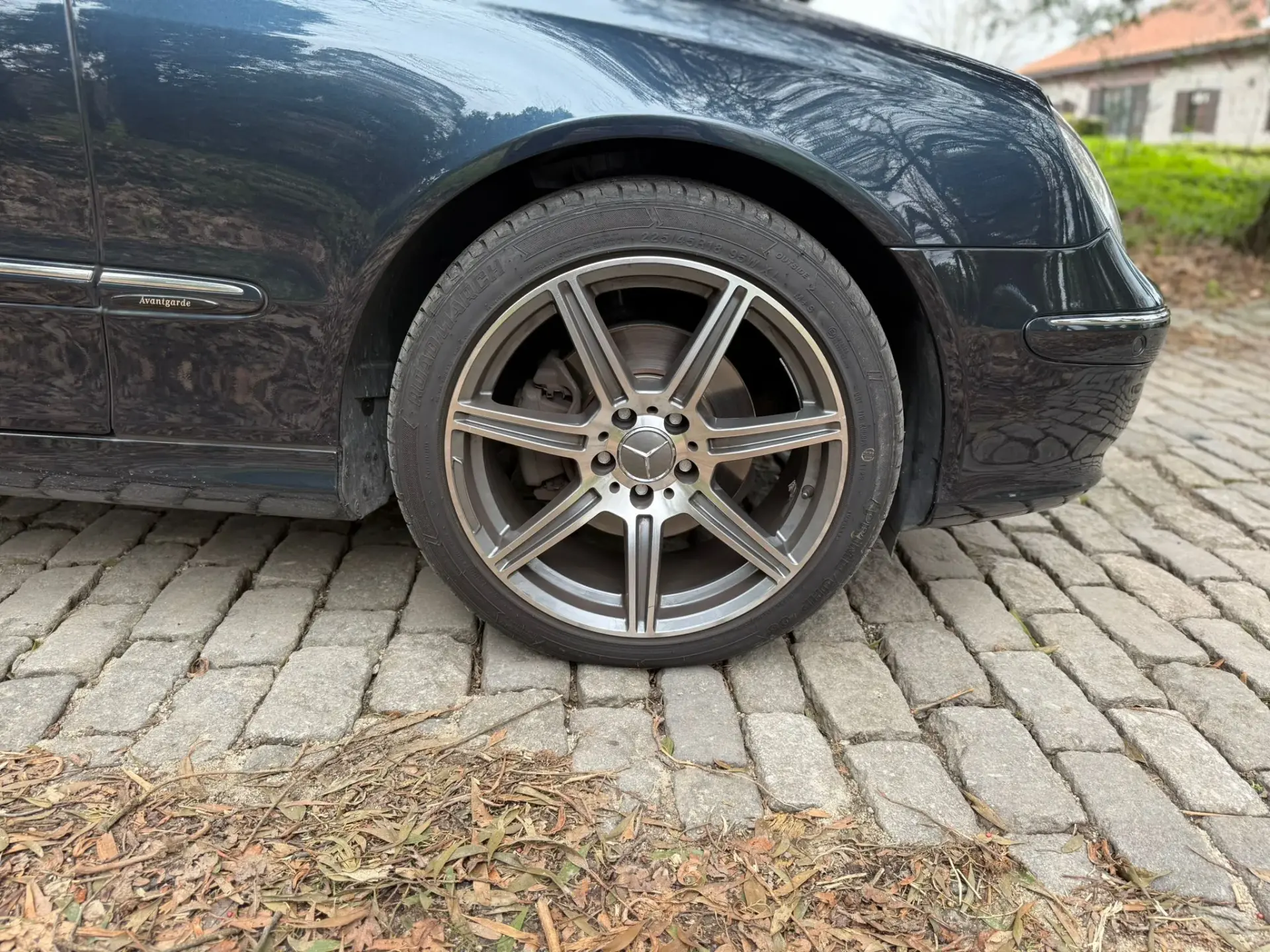 Mercedes-Benz CLK 240 Outro 15