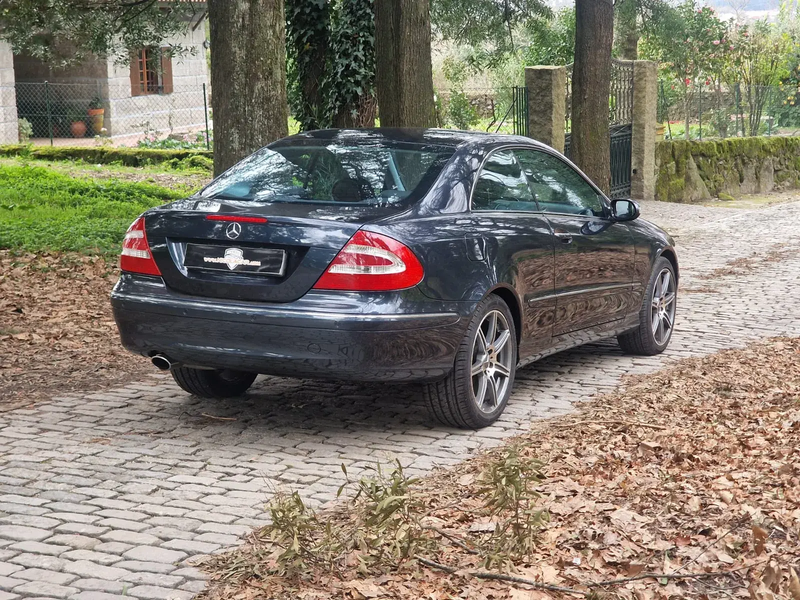 Mercedes-Benz CLK 240 Outro 29