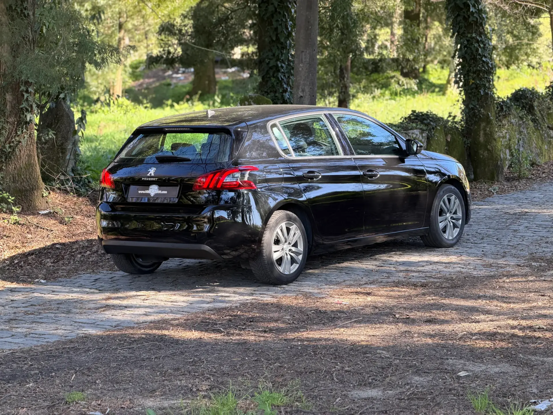 Peugeot 308 1.2 PureTech Allure EAT8 3